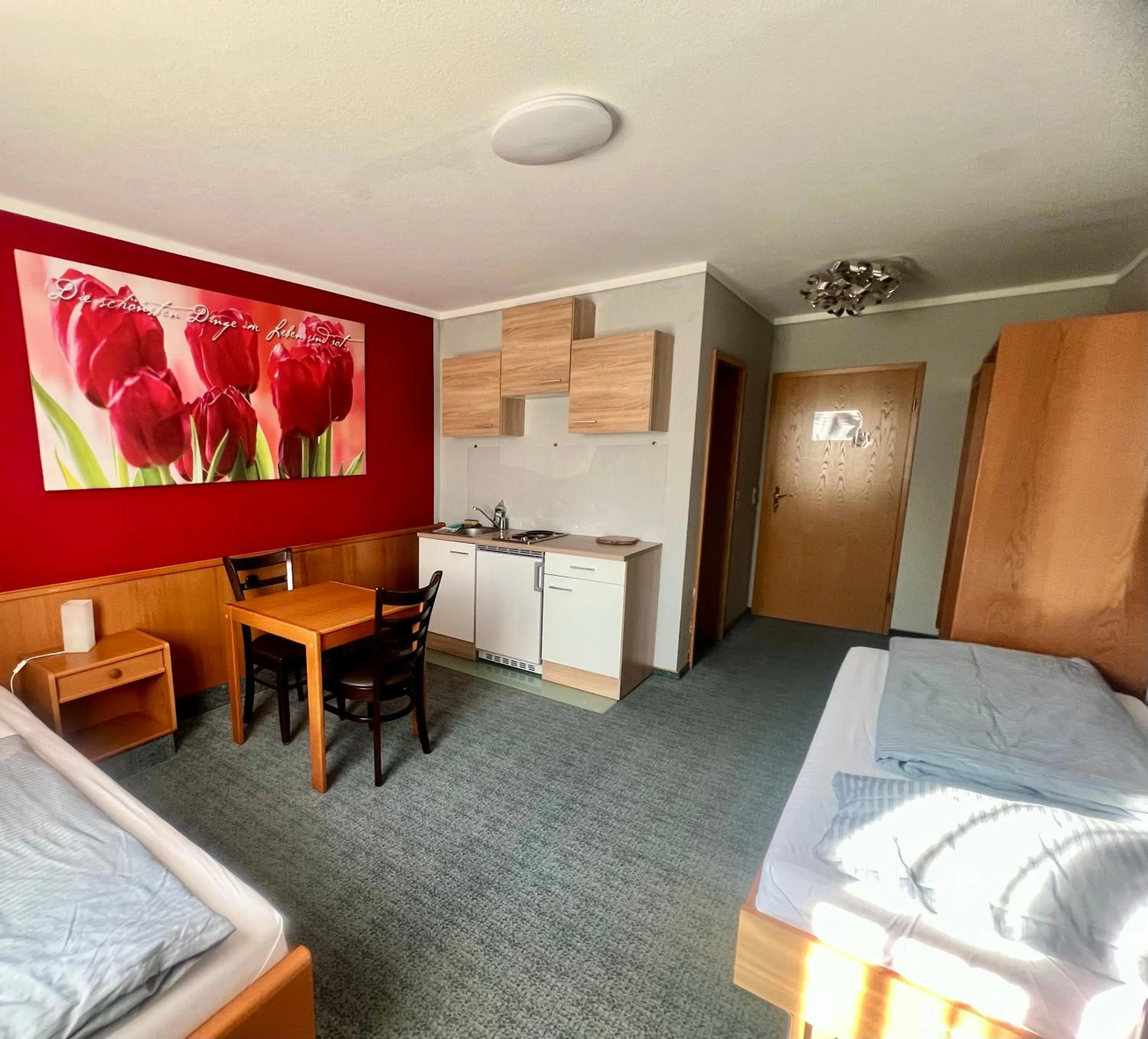 Bed in Hotel das rot