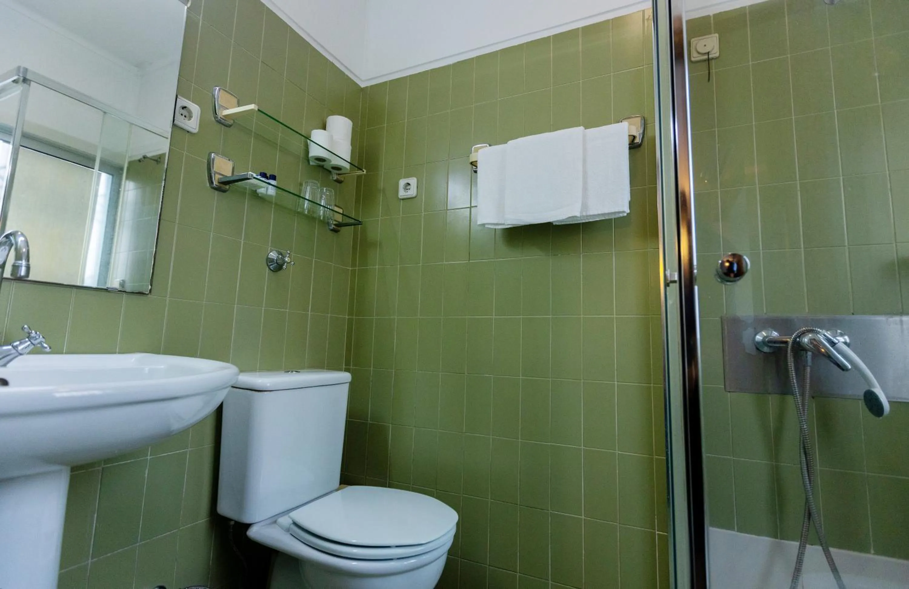 Toilet in Hotel Sao Nicolau