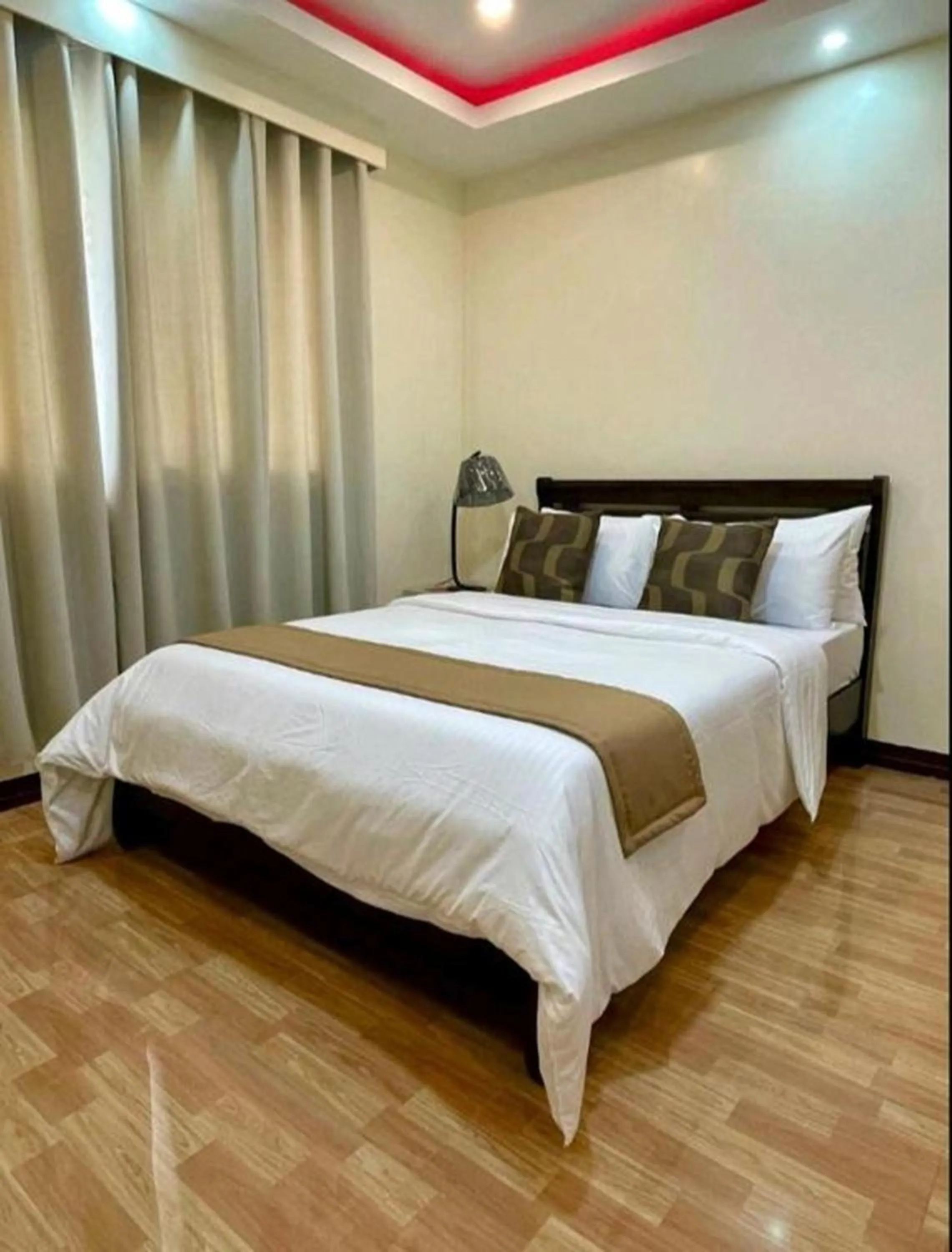 Bed in Hillside Hotel