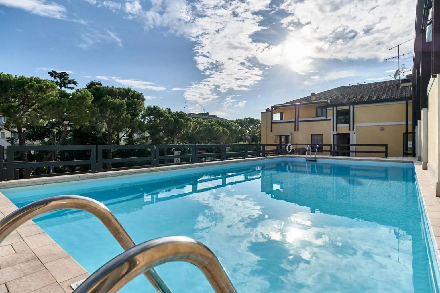 Property building in Lydie apt. exclusive holigarda