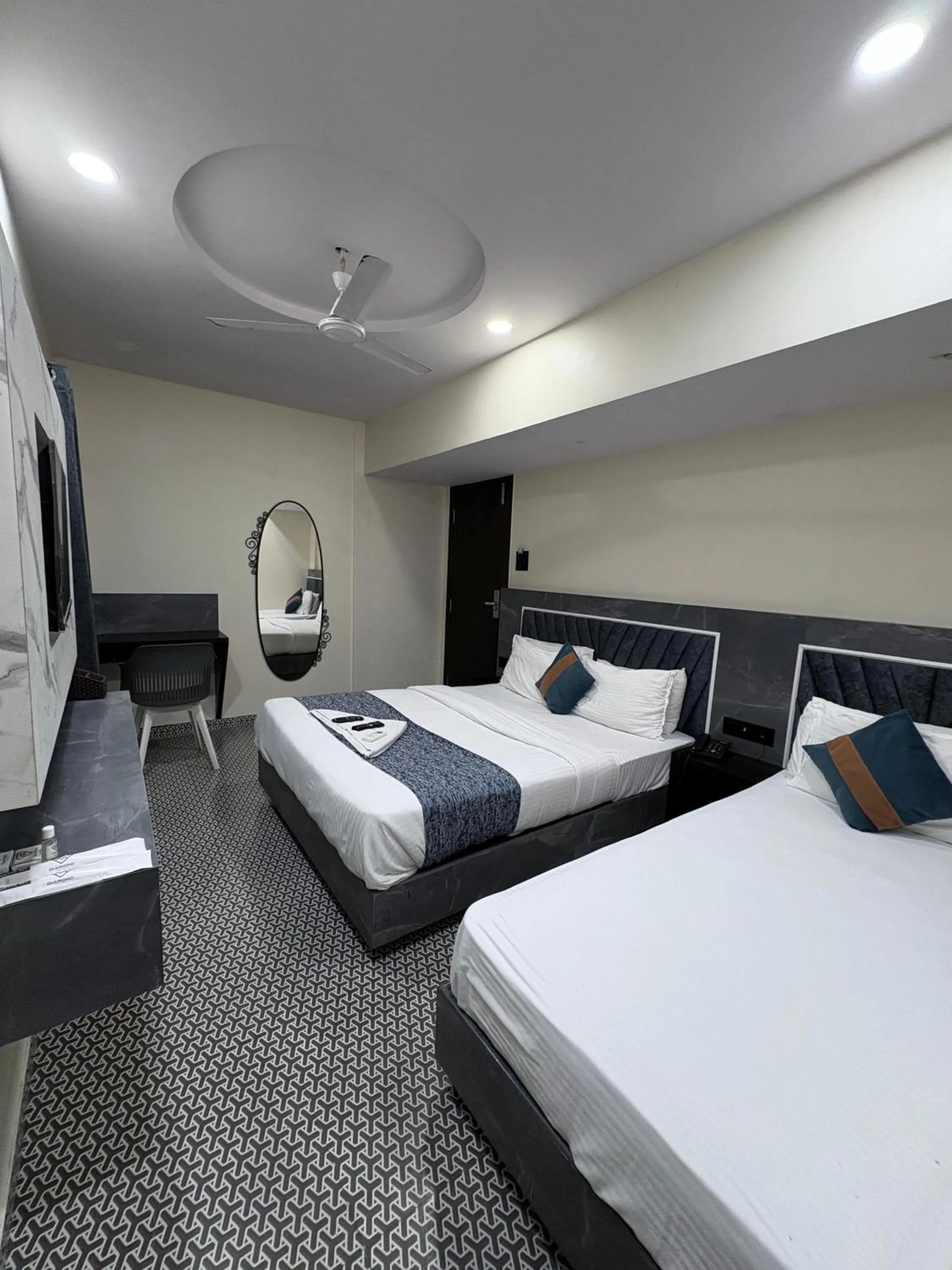 Bedroom, Bed in DIAMOND HOTEL