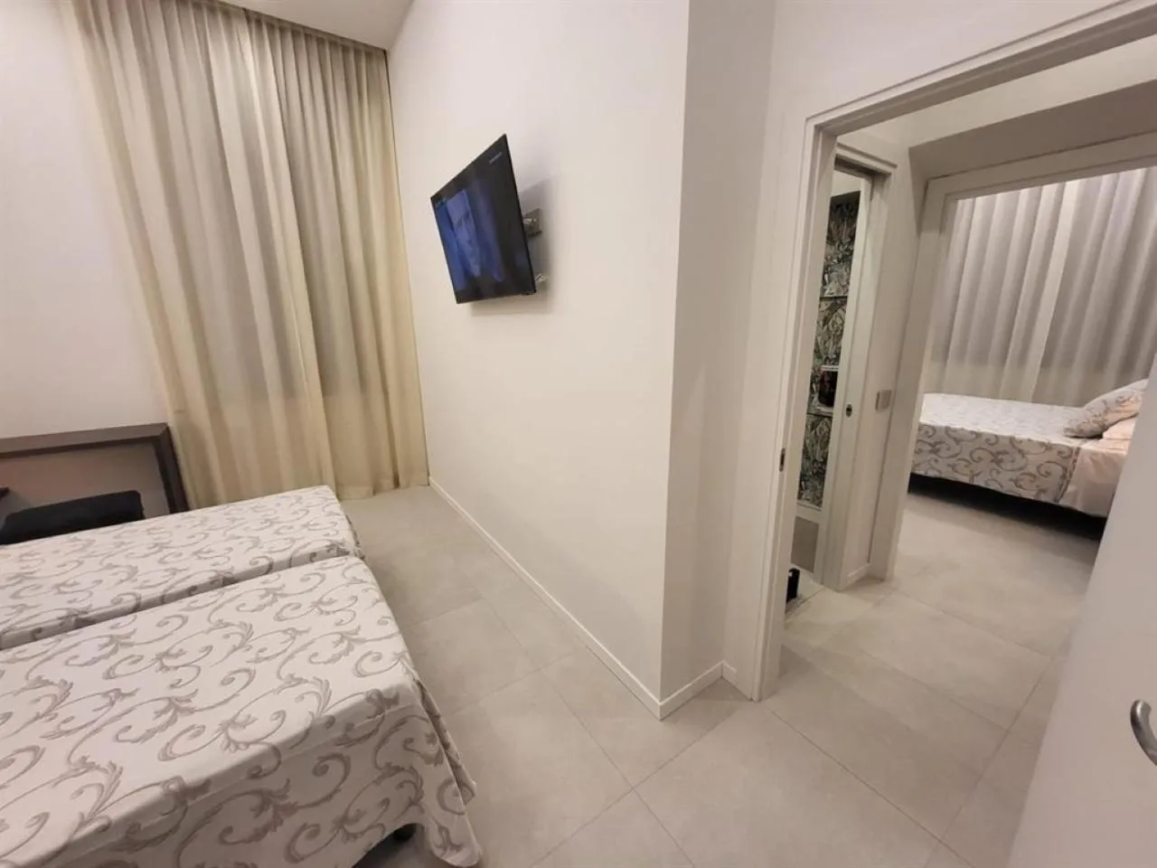 TV and multimedia, Bed in Hotel Villa Fulgida