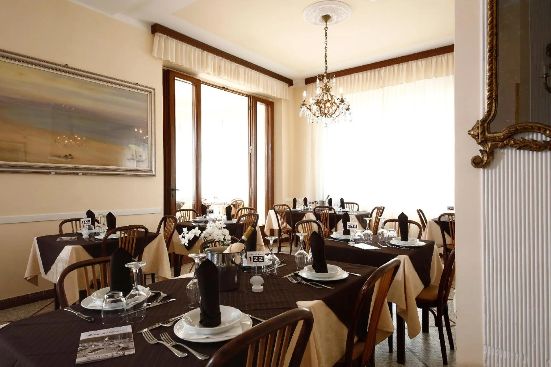 Restaurant/places to eat in Hotel Villa Fulgida