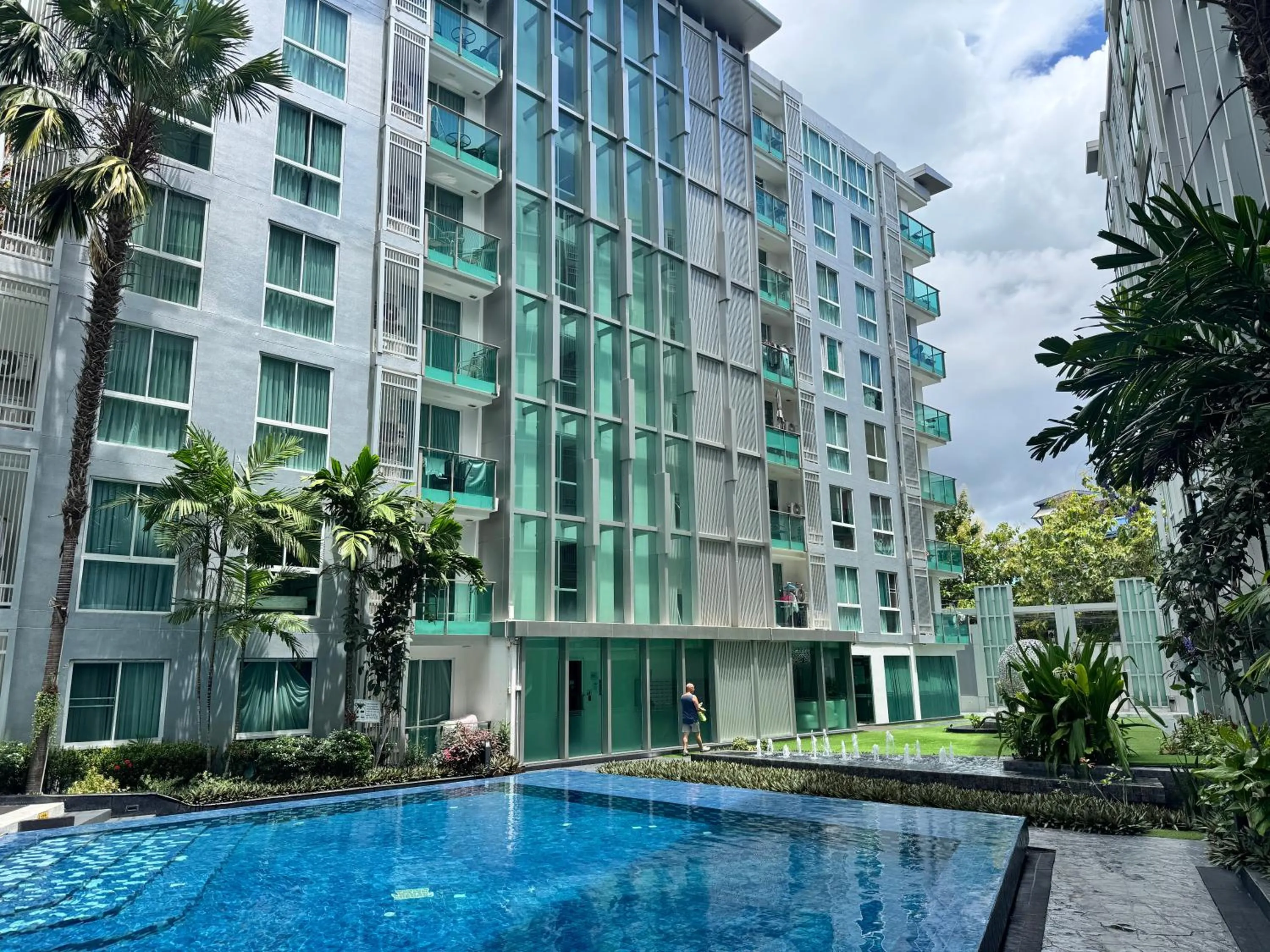 City Center Residence & Hot Hot Hot