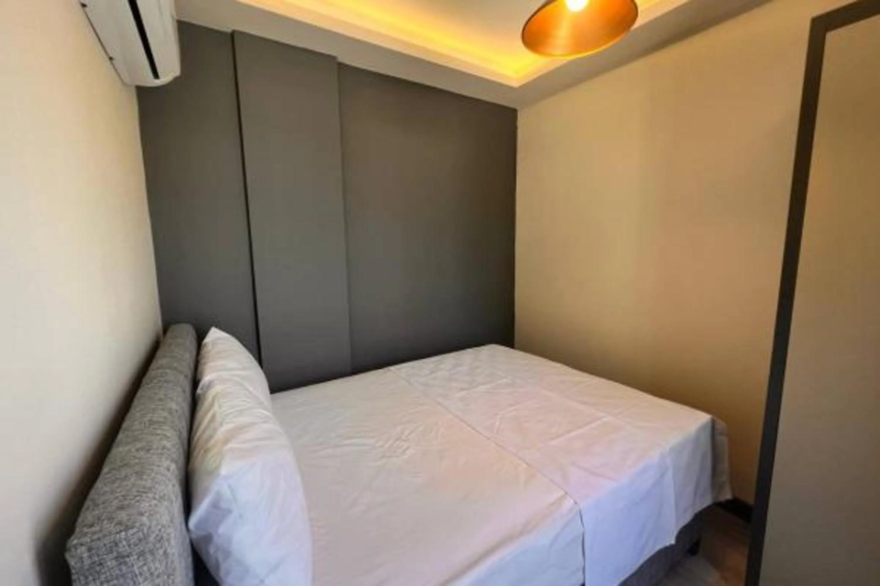Bedroom, Bed in Hayal Fener
