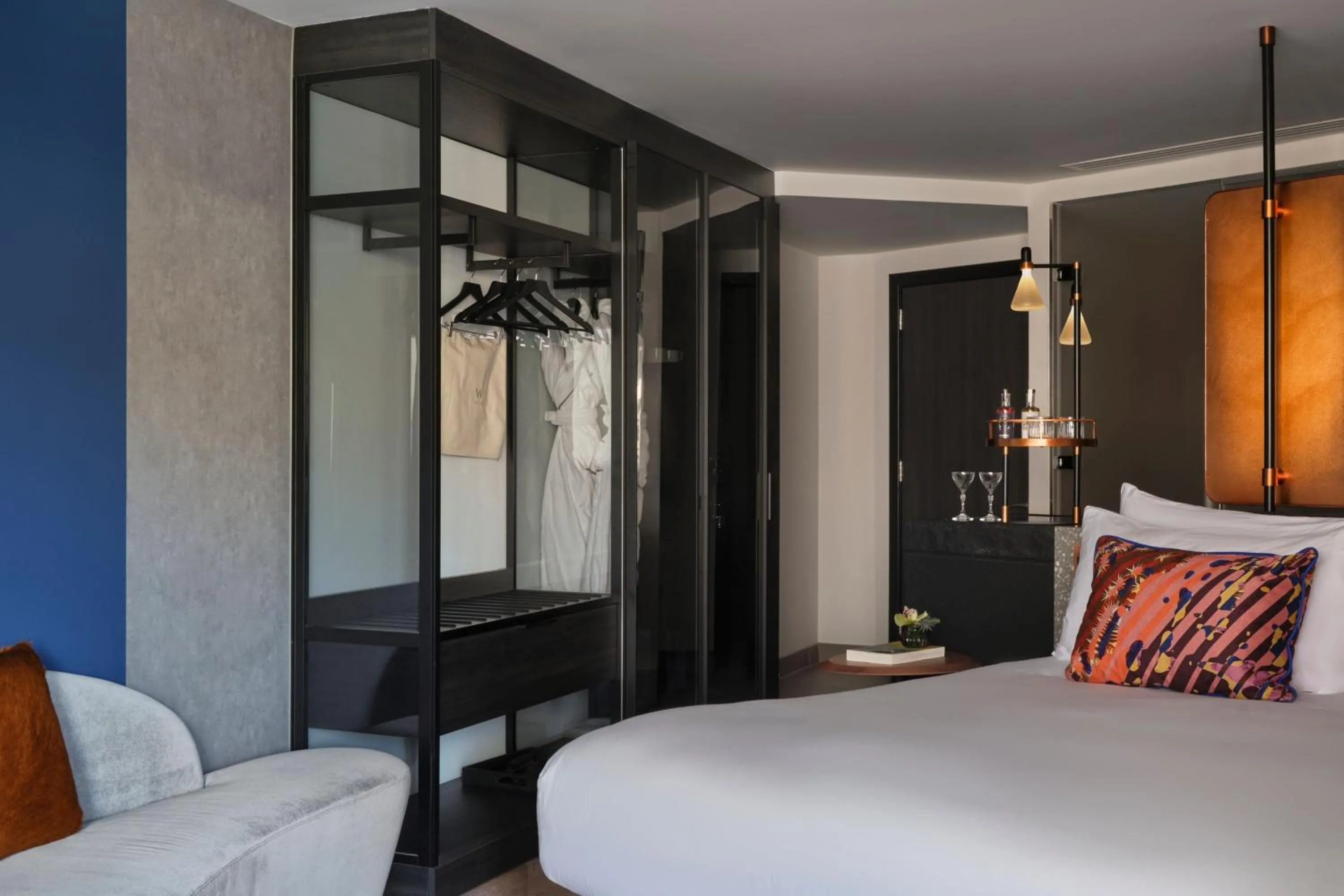 Photo of the whole room, Bed in W Edinburgh