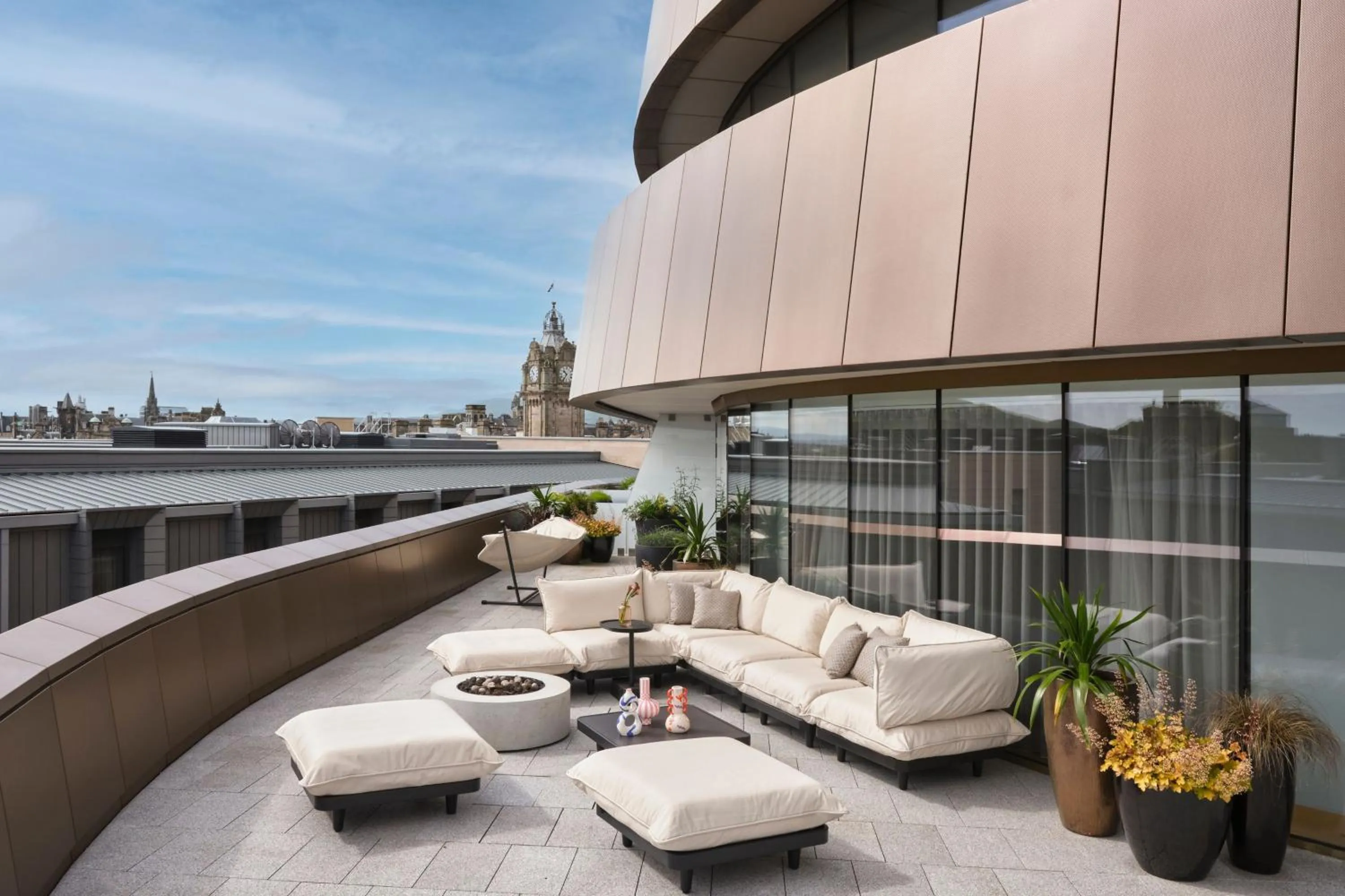 Bedroom in W Edinburgh