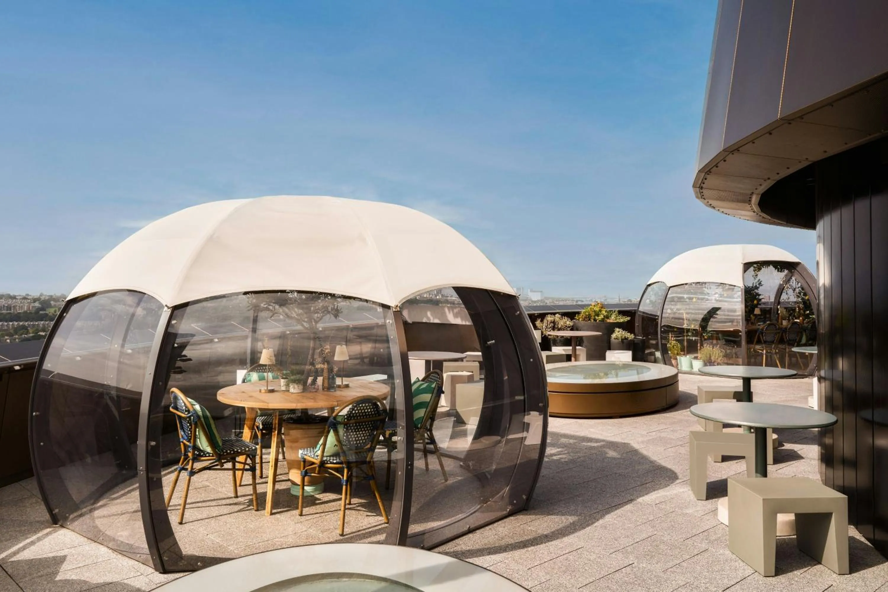 Restaurant/places to eat in W Edinburgh