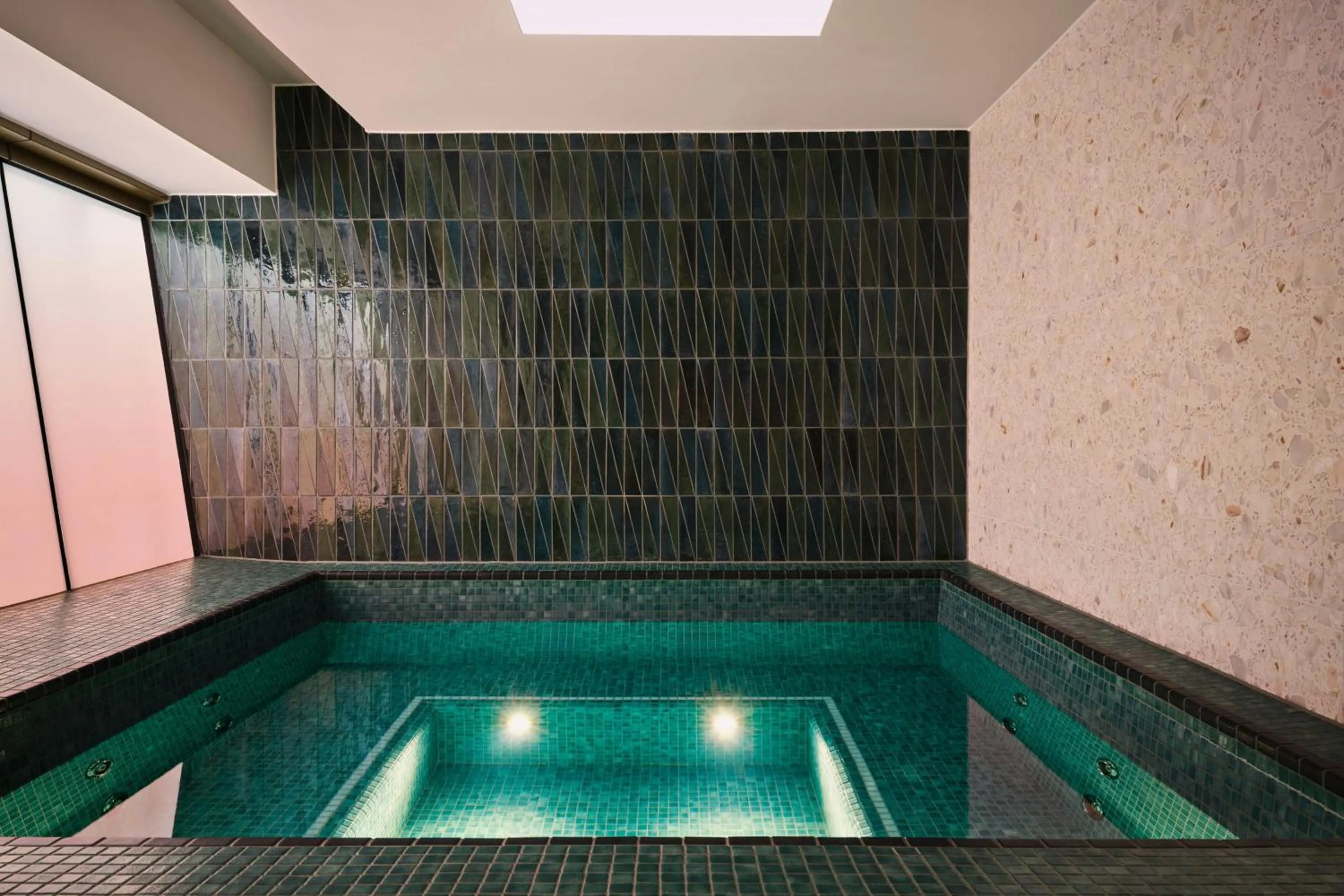 Spa and wellness centre/facilities in W Edinburgh