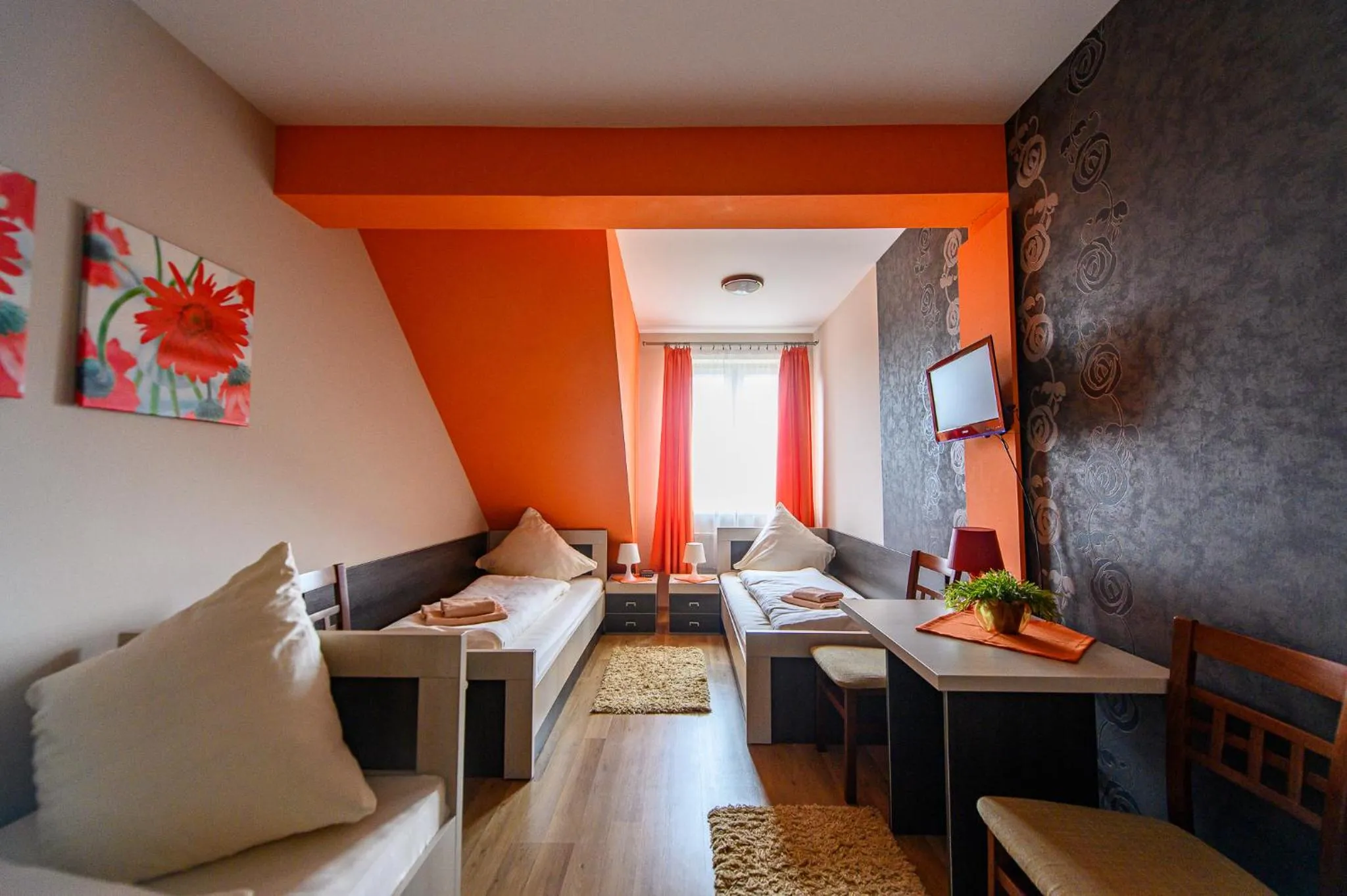 TV and multimedia in Hotel Restauracja Sara