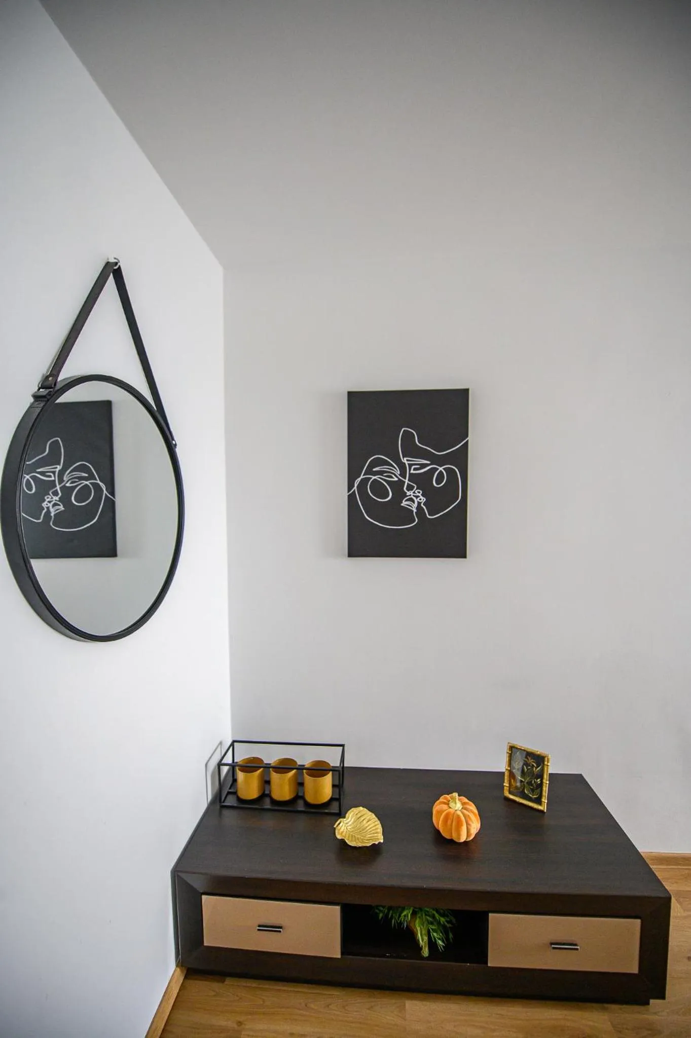 Decorative detail in Hotel Restauracja Sara