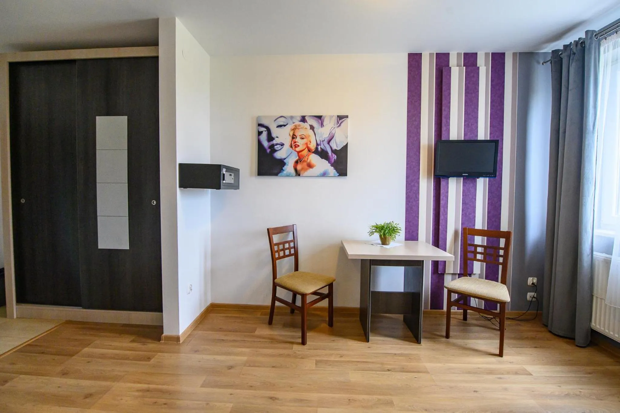 TV and multimedia in Hotel Restauracja Sara