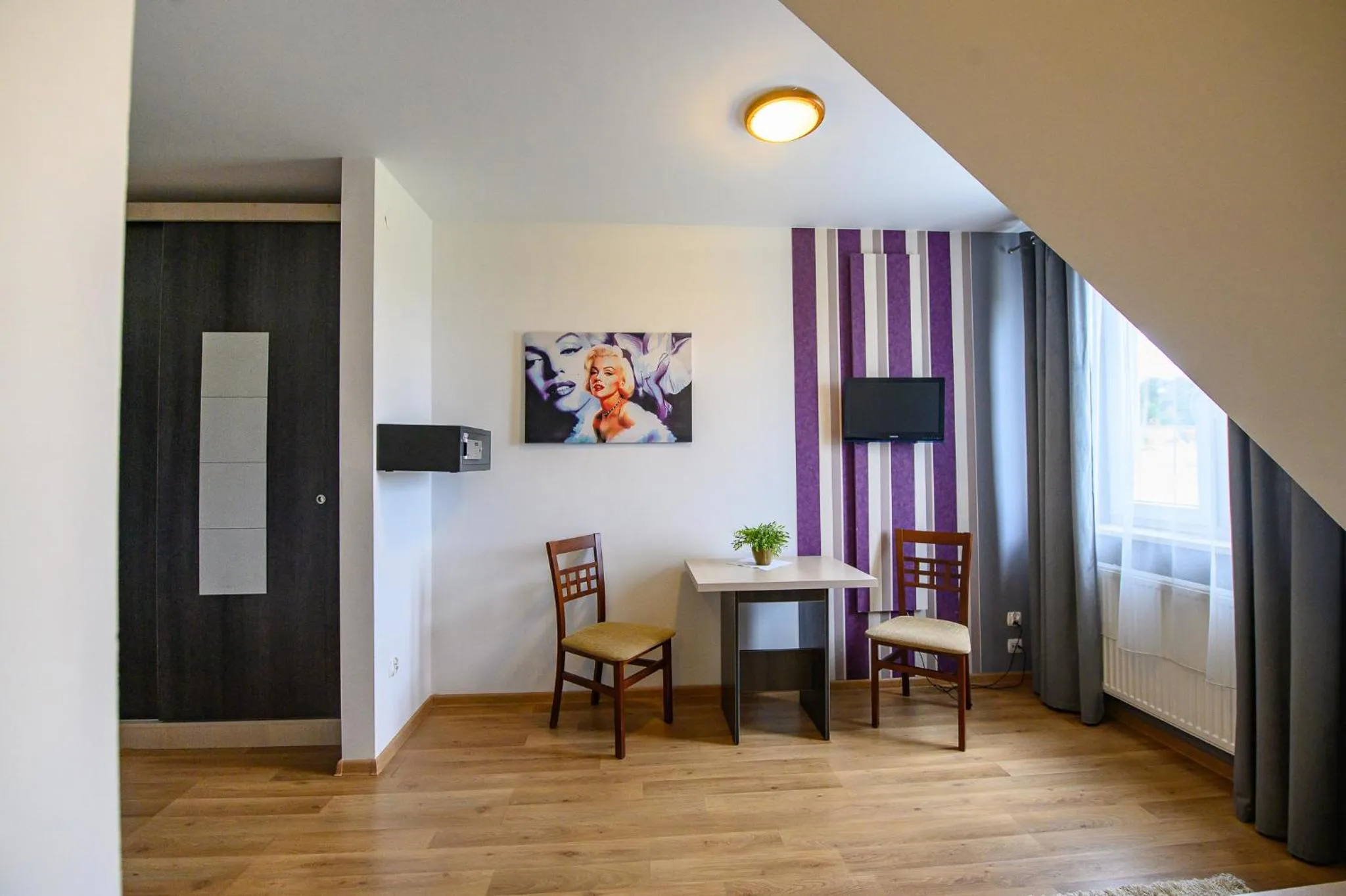 TV and multimedia in Hotel Restauracja Sara