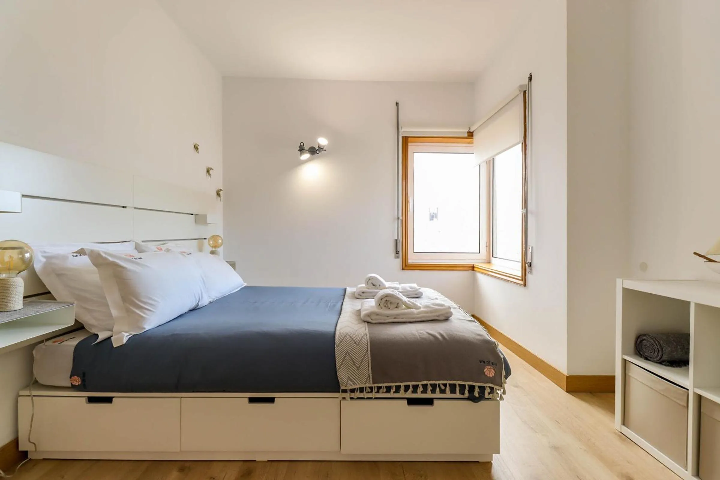 Bedroom, Bed in Flor do Mar - Spacious Apartment with Balcony