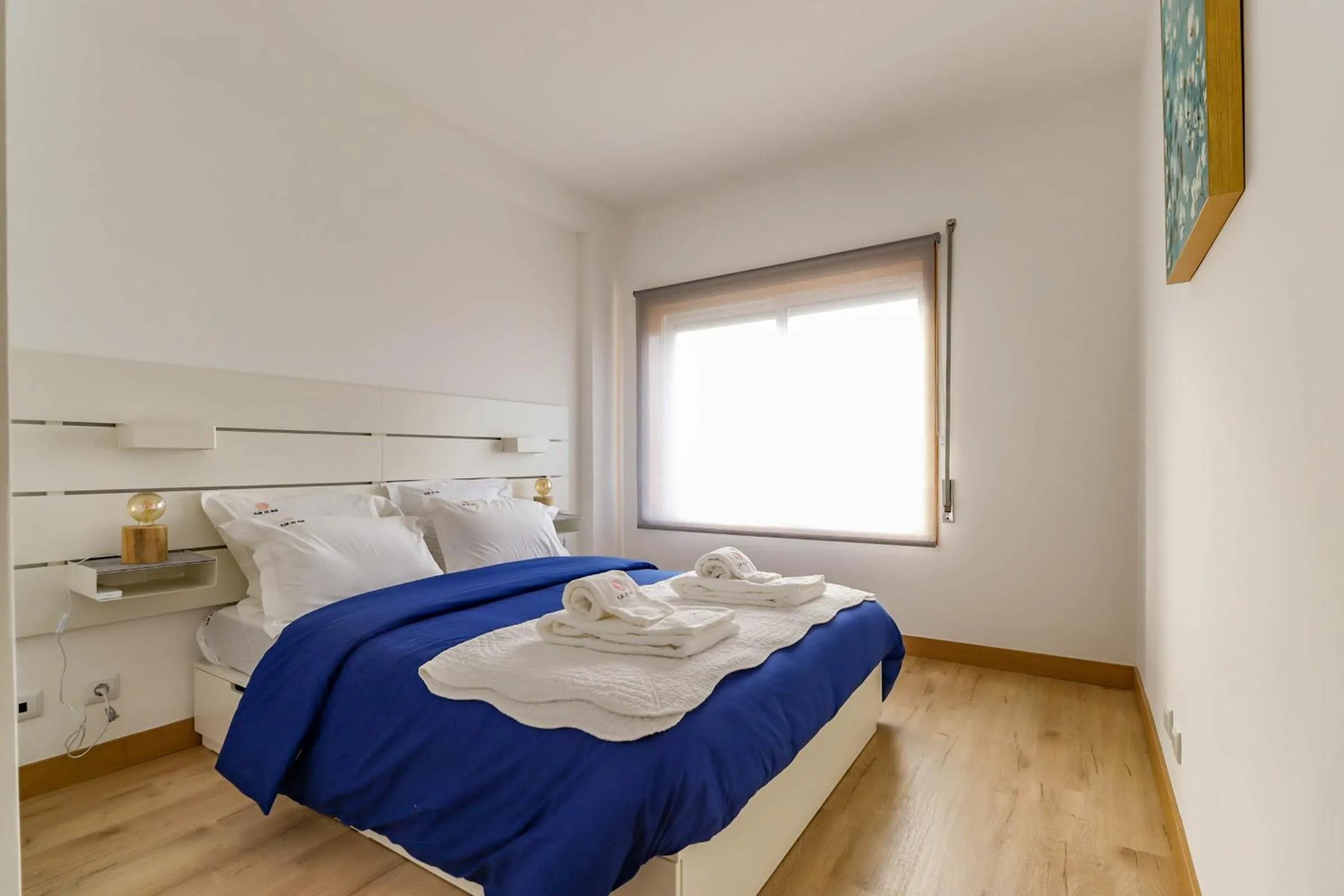 Bed in Flor do Mar - Spacious Apartment with Balcony