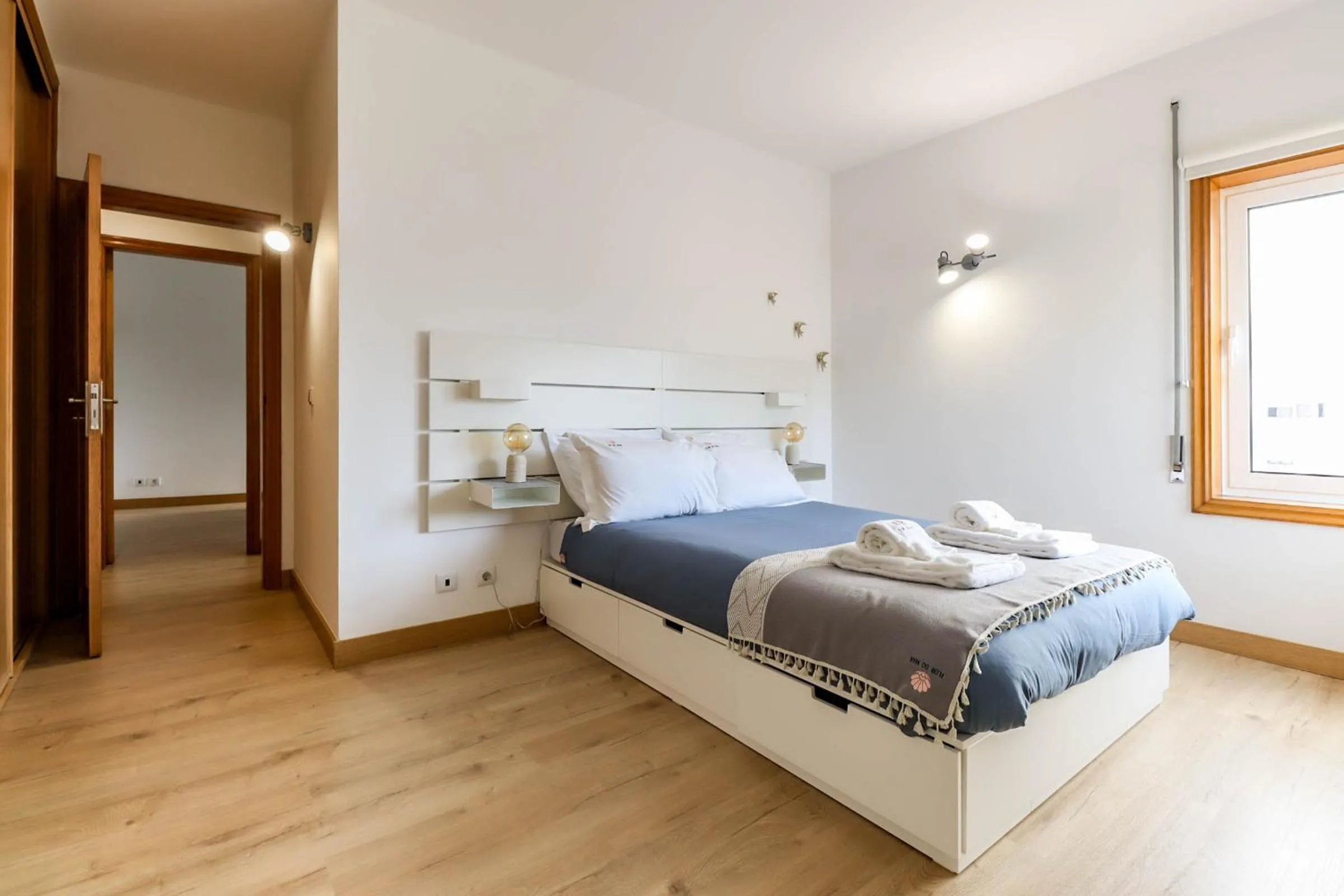 Bed in Flor do Mar - Spacious Apartment with Balcony