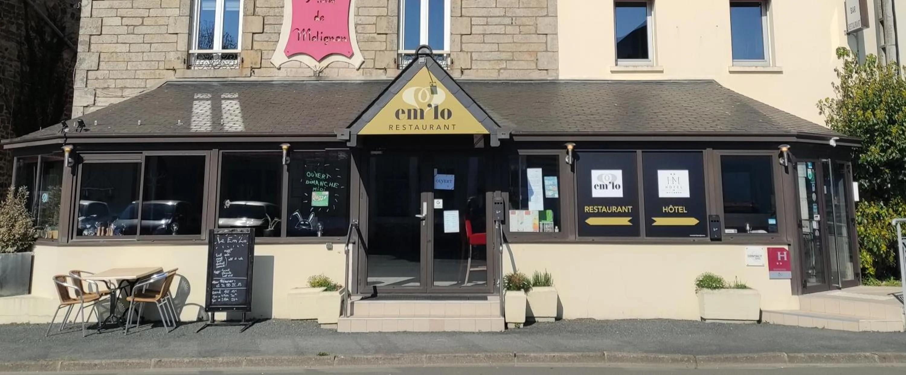 Restaurant/places to eat in Contact Hôtel de Matignon