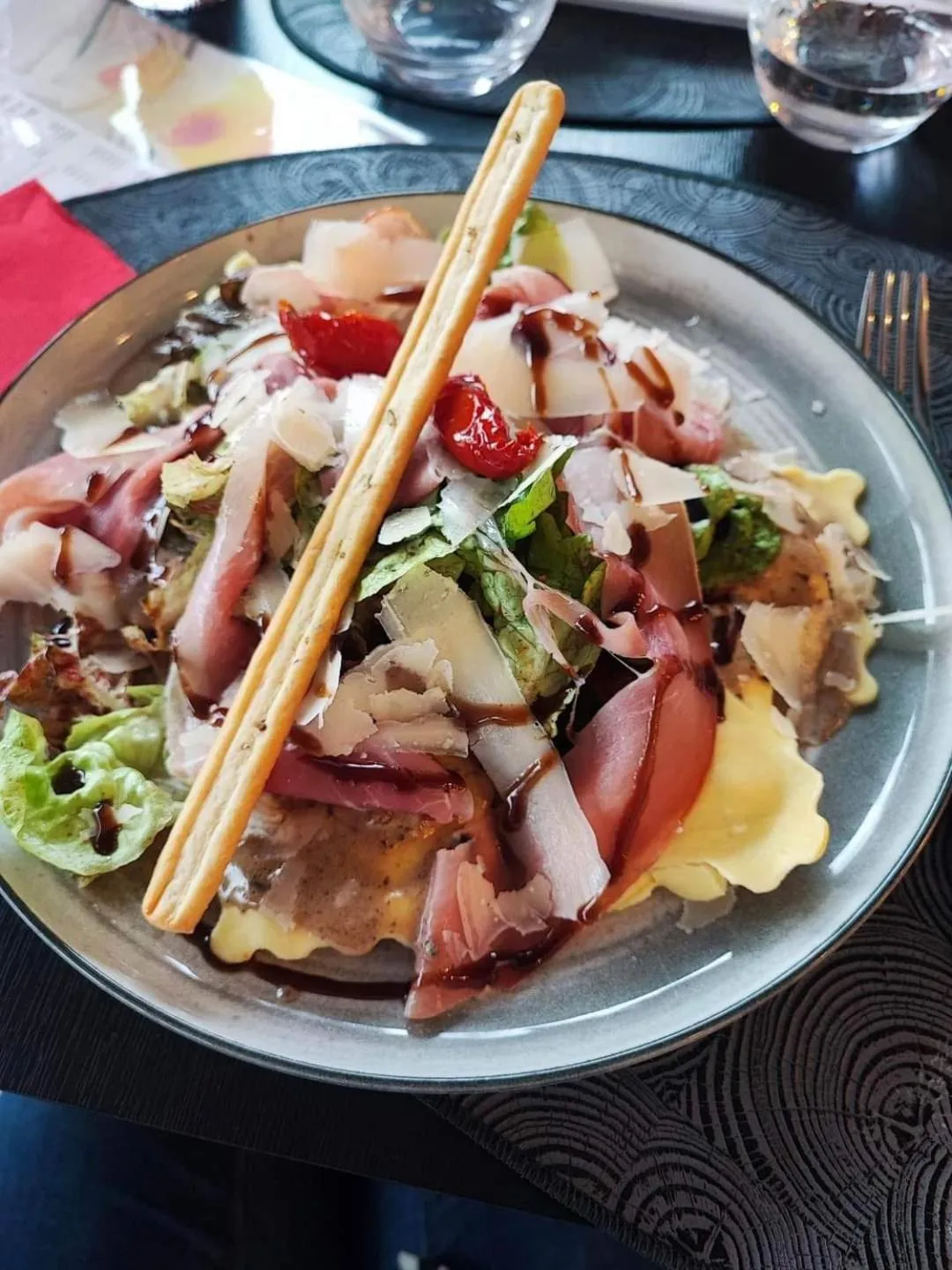 Restaurant/places to eat in Contact Hôtel de Matignon