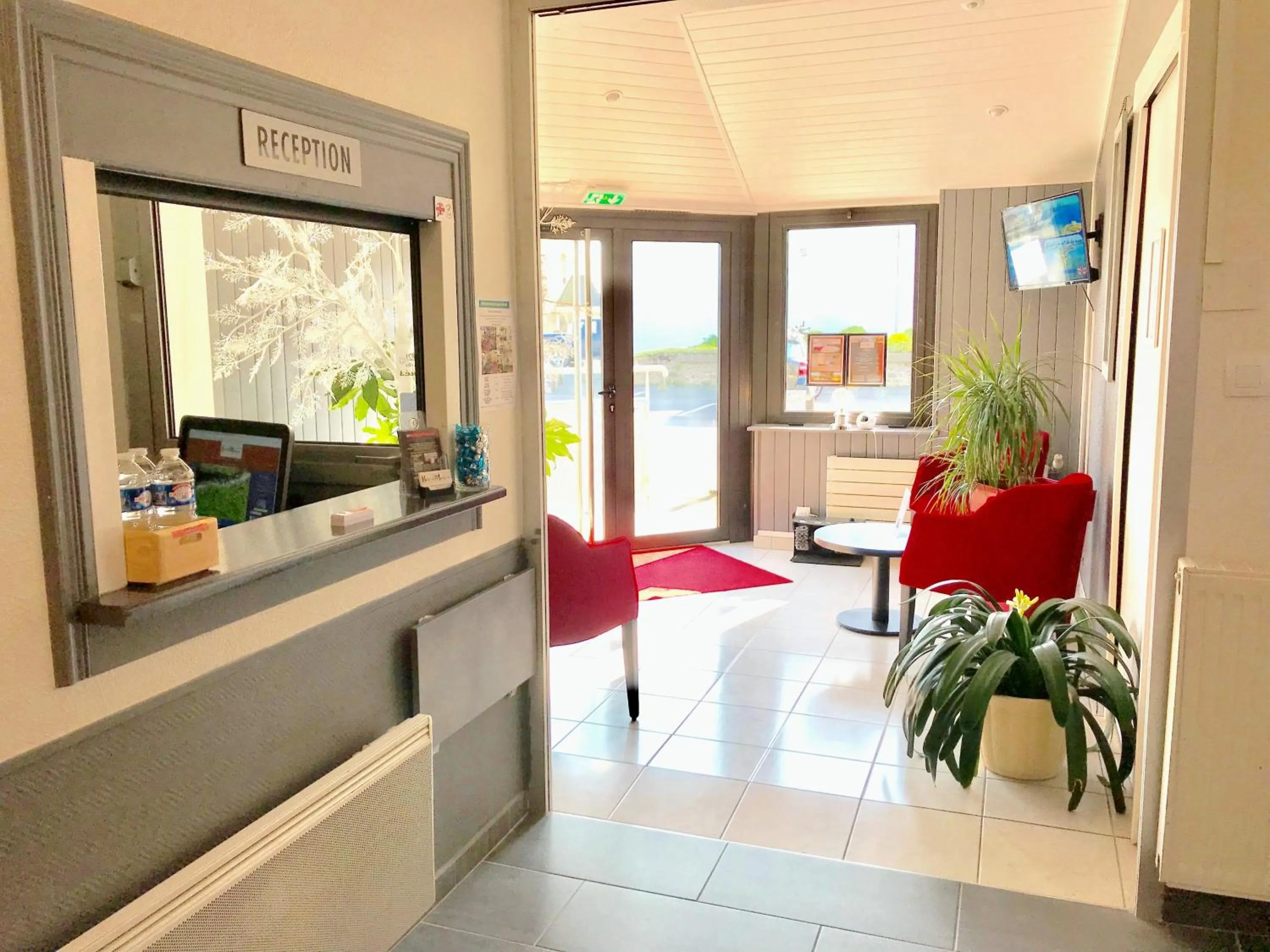 Lobby or reception in Contact Hôtel de Matignon