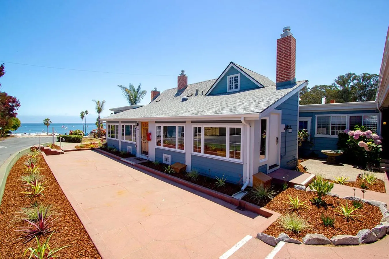 Edgewater Beach Inn