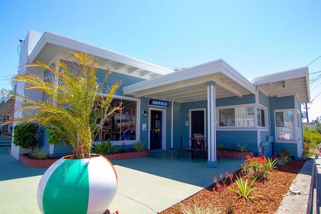 Edgewater Beach Inn