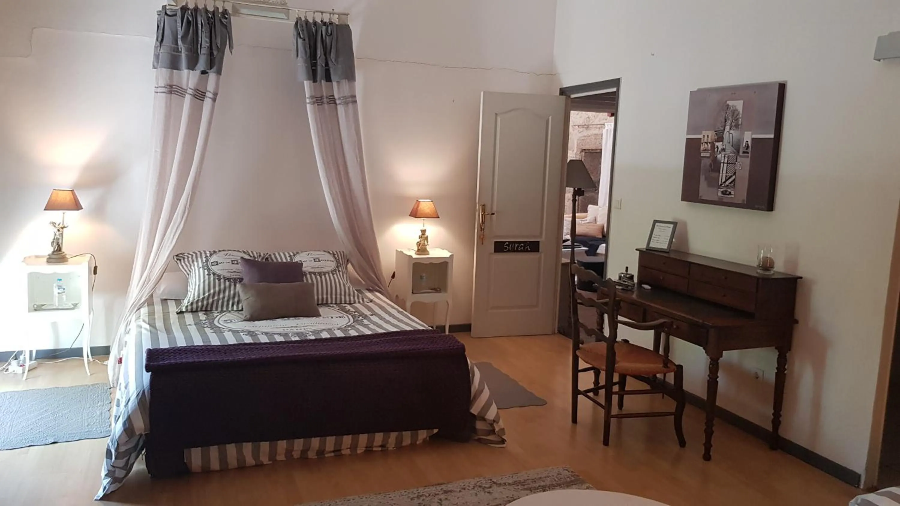 Bed in La Demeure du Pressoir