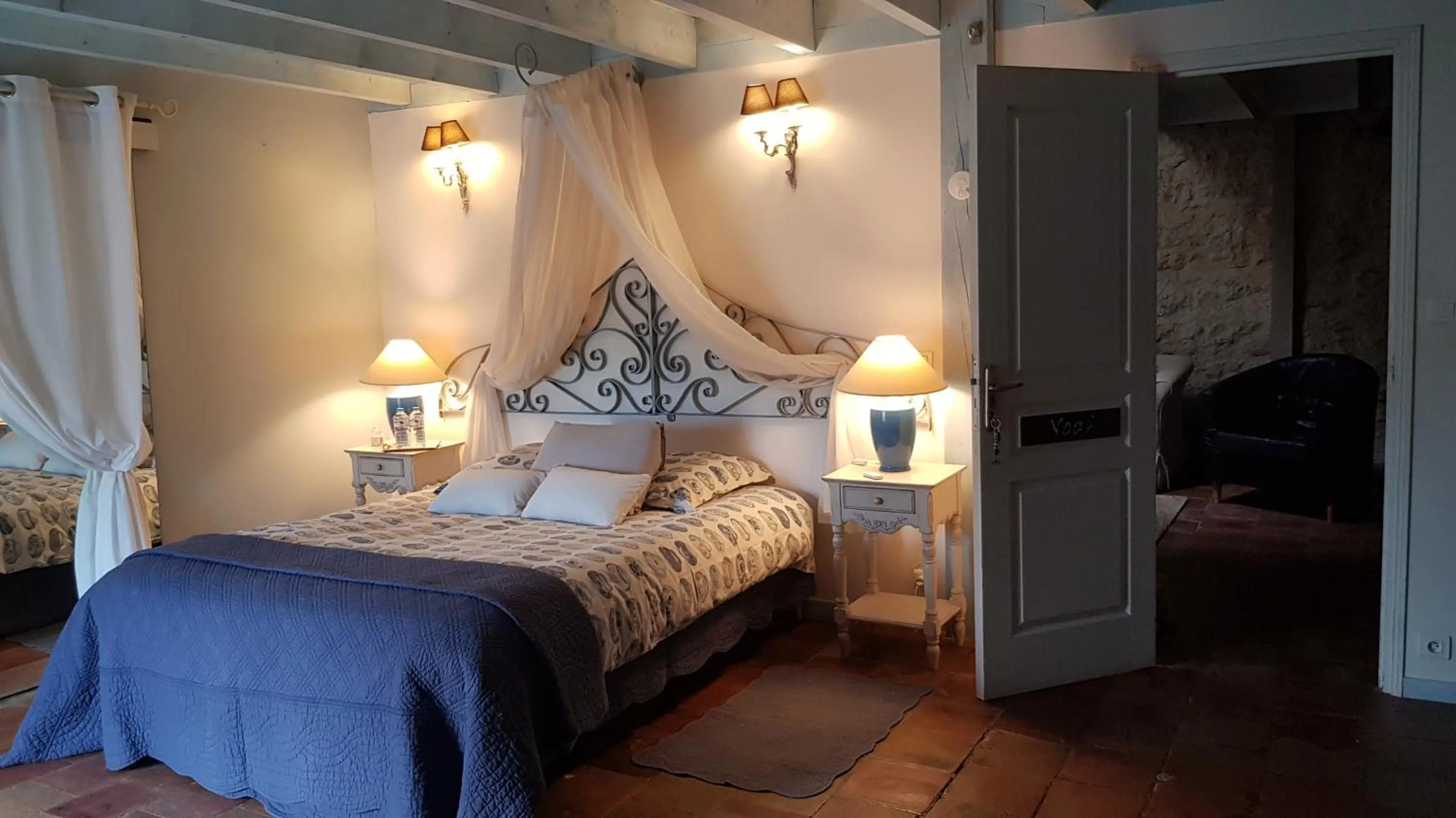 Bed in La Demeure du Pressoir