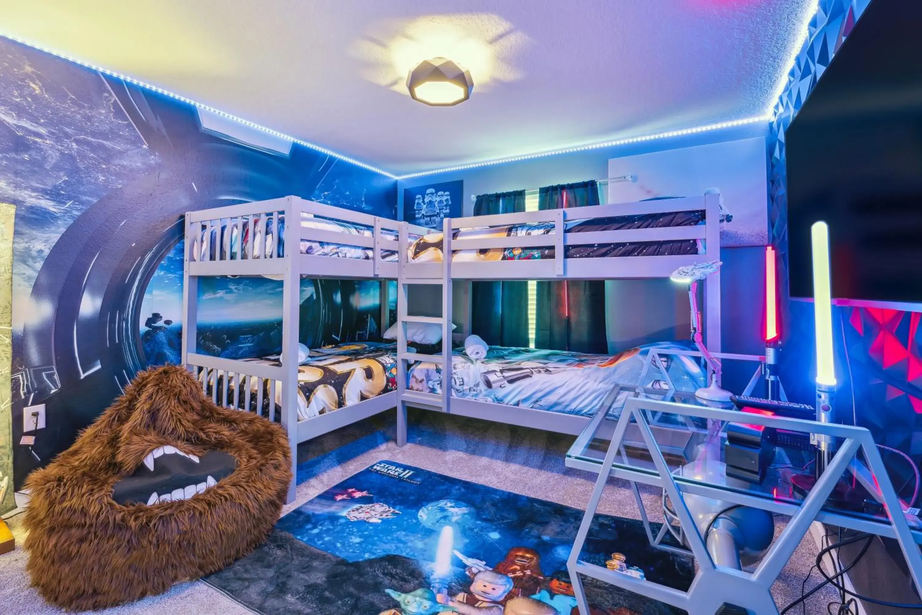 Family Retreat near Disney with Pool & Hot Tub! Family Retreat near Disney with Pool & Hot Tub!