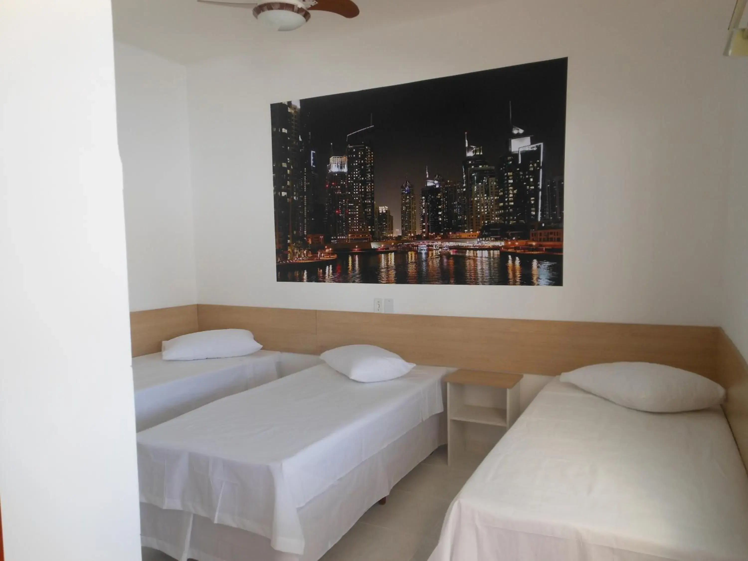 Triple Room in Pousada Dubai Triple Room in Pousada Dubai