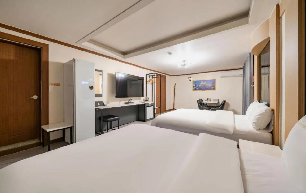 Bed in Donghae Gloria Hotel