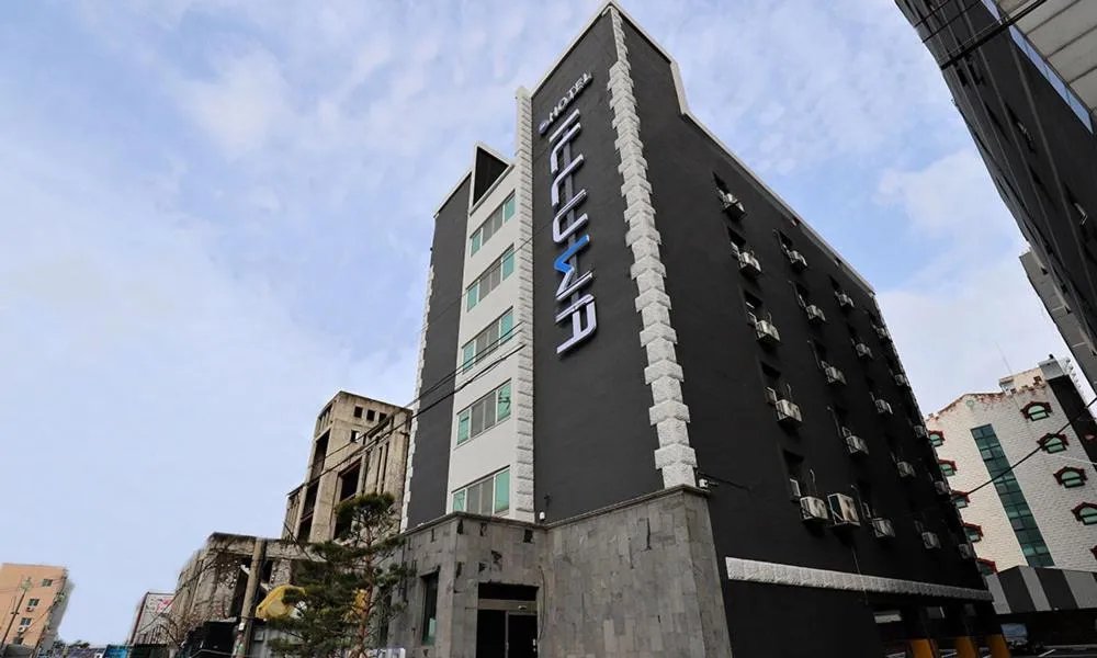Property building in Incheon Illuwa Hotel