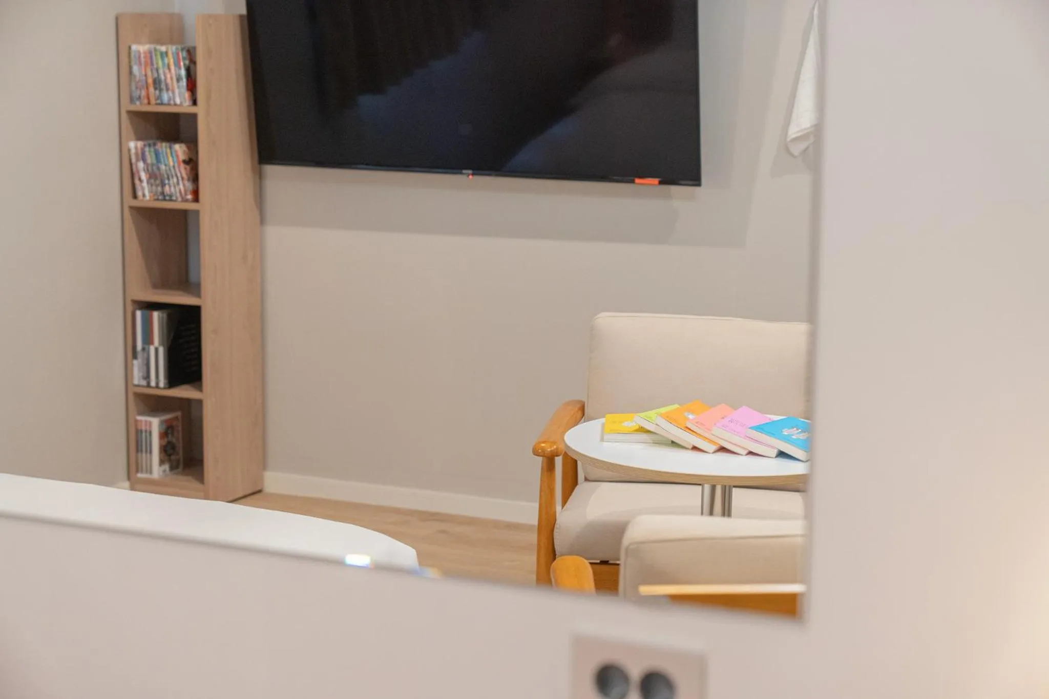 TV and multimedia in Cheonan Aank Hotel Seongjeong