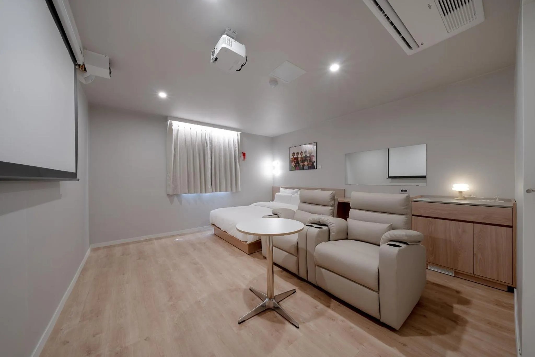 TV and multimedia in Cheonan Aank Hotel Seongjeong