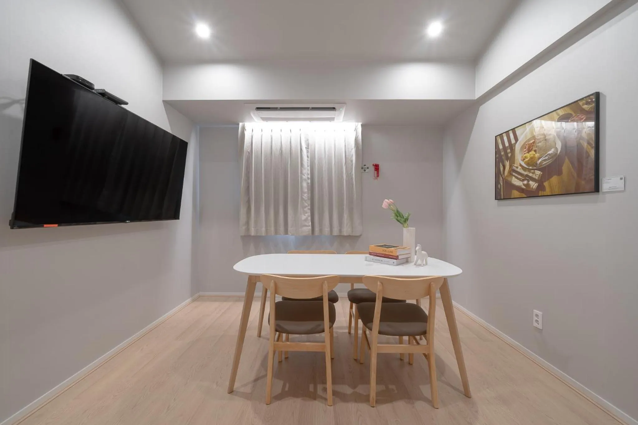 TV and multimedia in Cheonan Aank Hotel Seongjeong