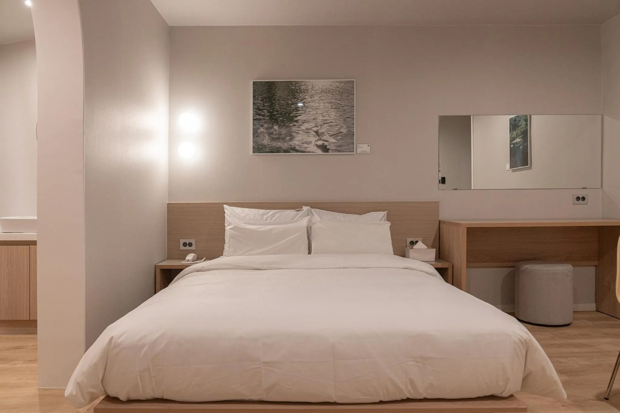 Bedroom, Bed in Cheonan Aank Hotel Seongjeong