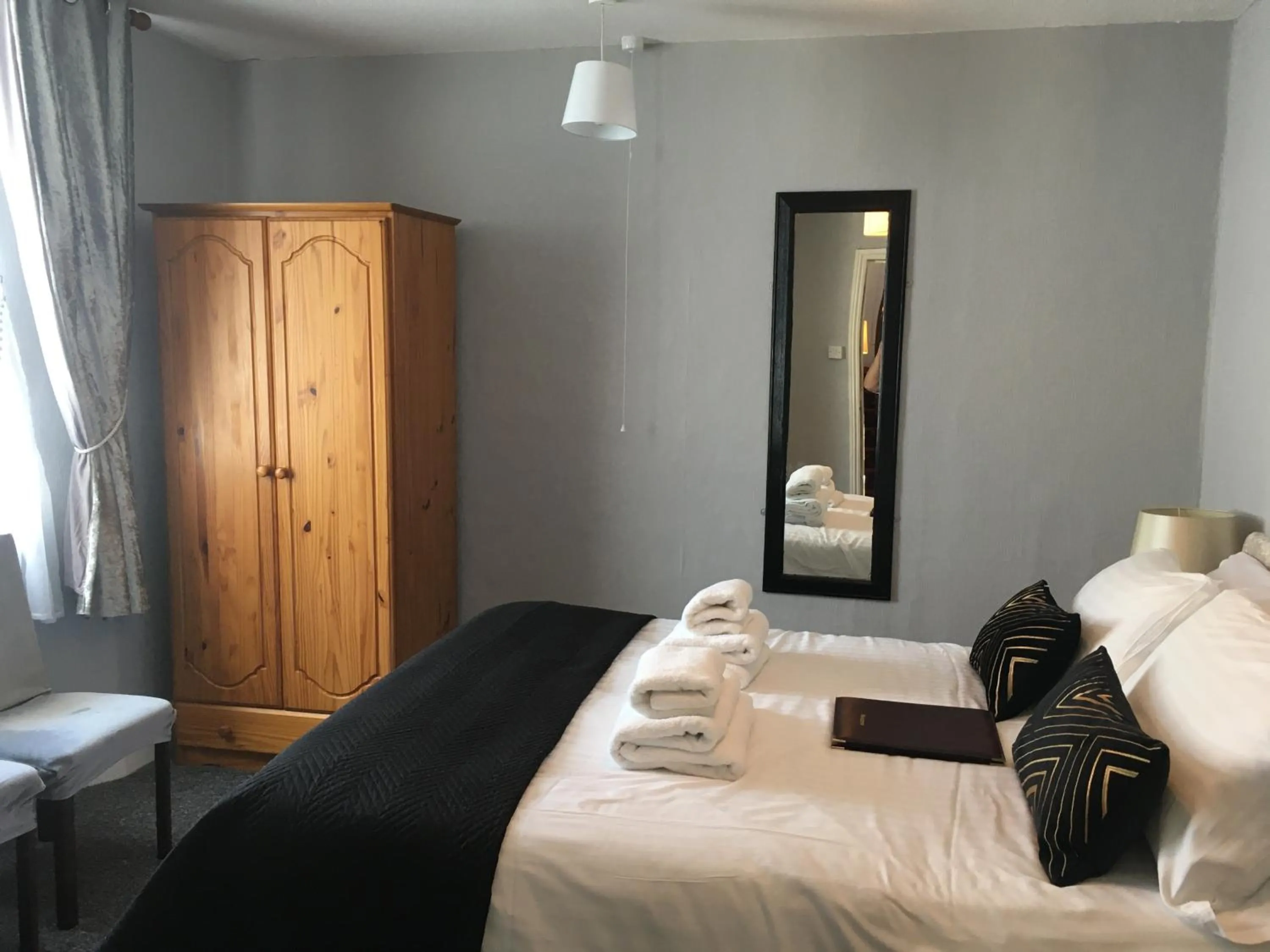 Bed in Newburgh Guesthouse