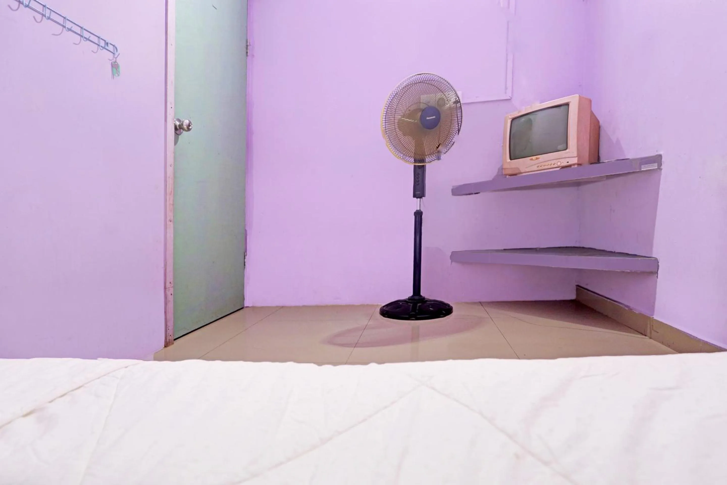 Bedroom, Bed in Hotel O Toyo Homestay Syariah