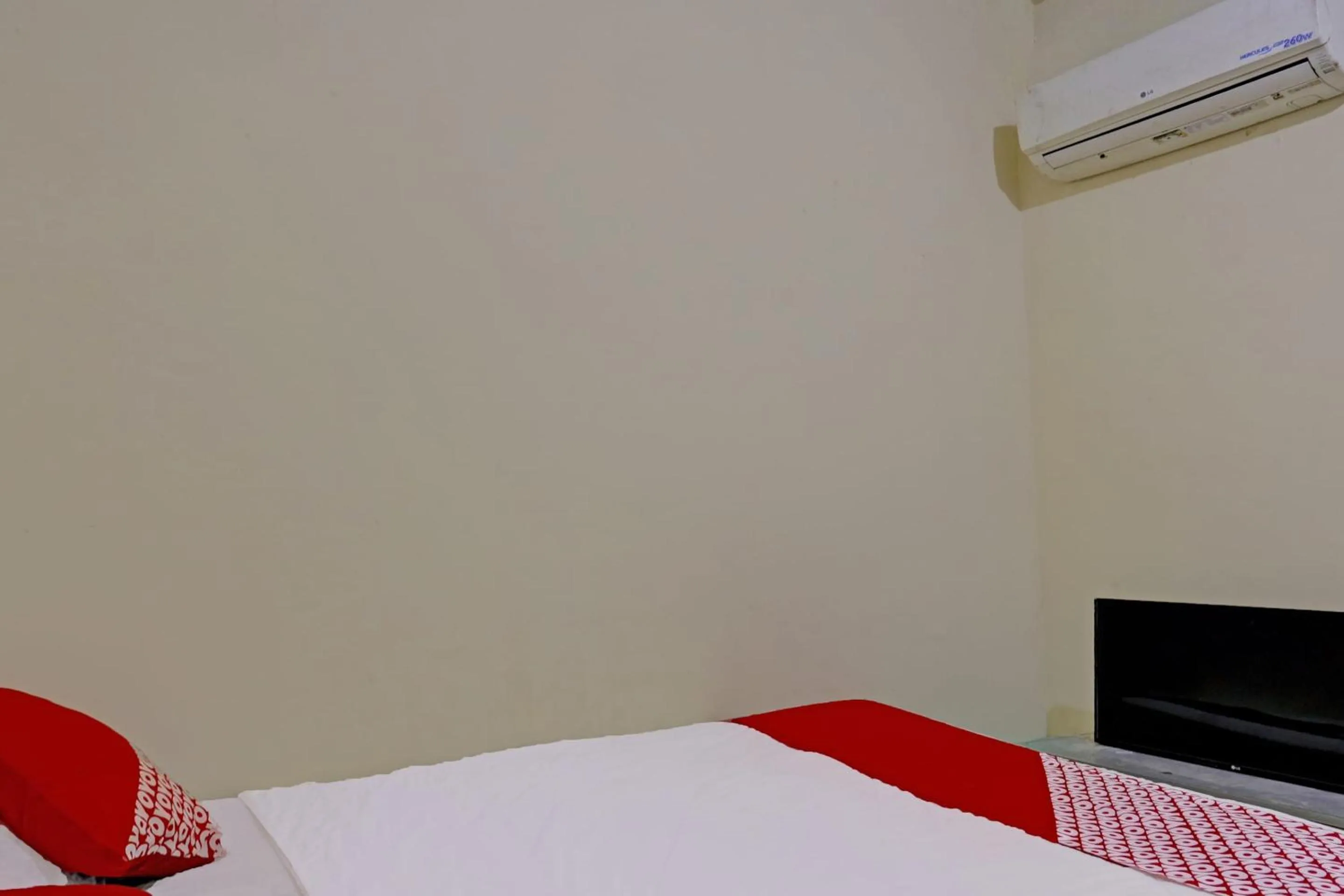 Bedroom in Hotel O Guesthouse Marbella