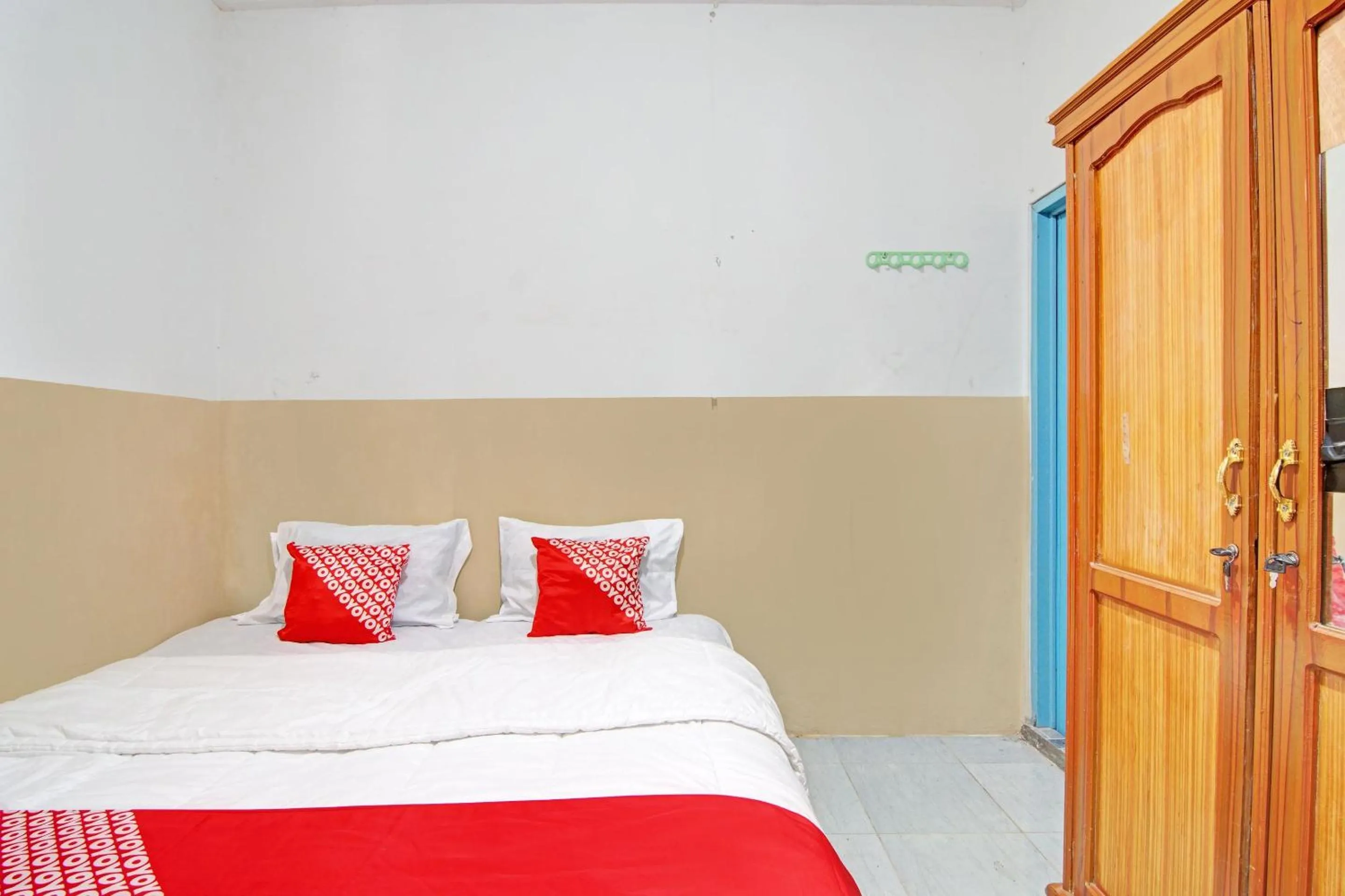 Bedroom, Bed in Hotel O Marvel House Syariah