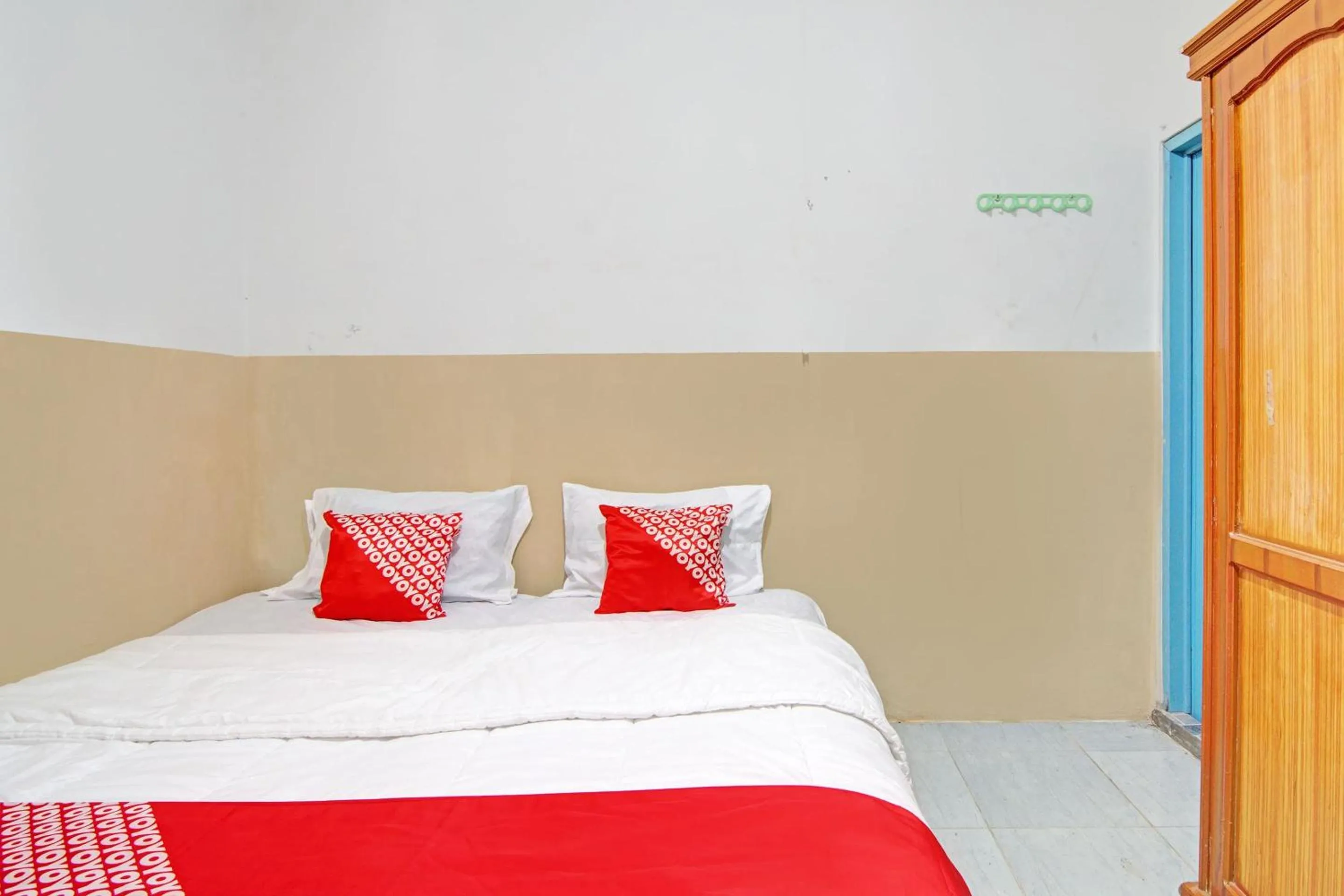 Bedroom, Bed in Hotel O Marvel House Syariah