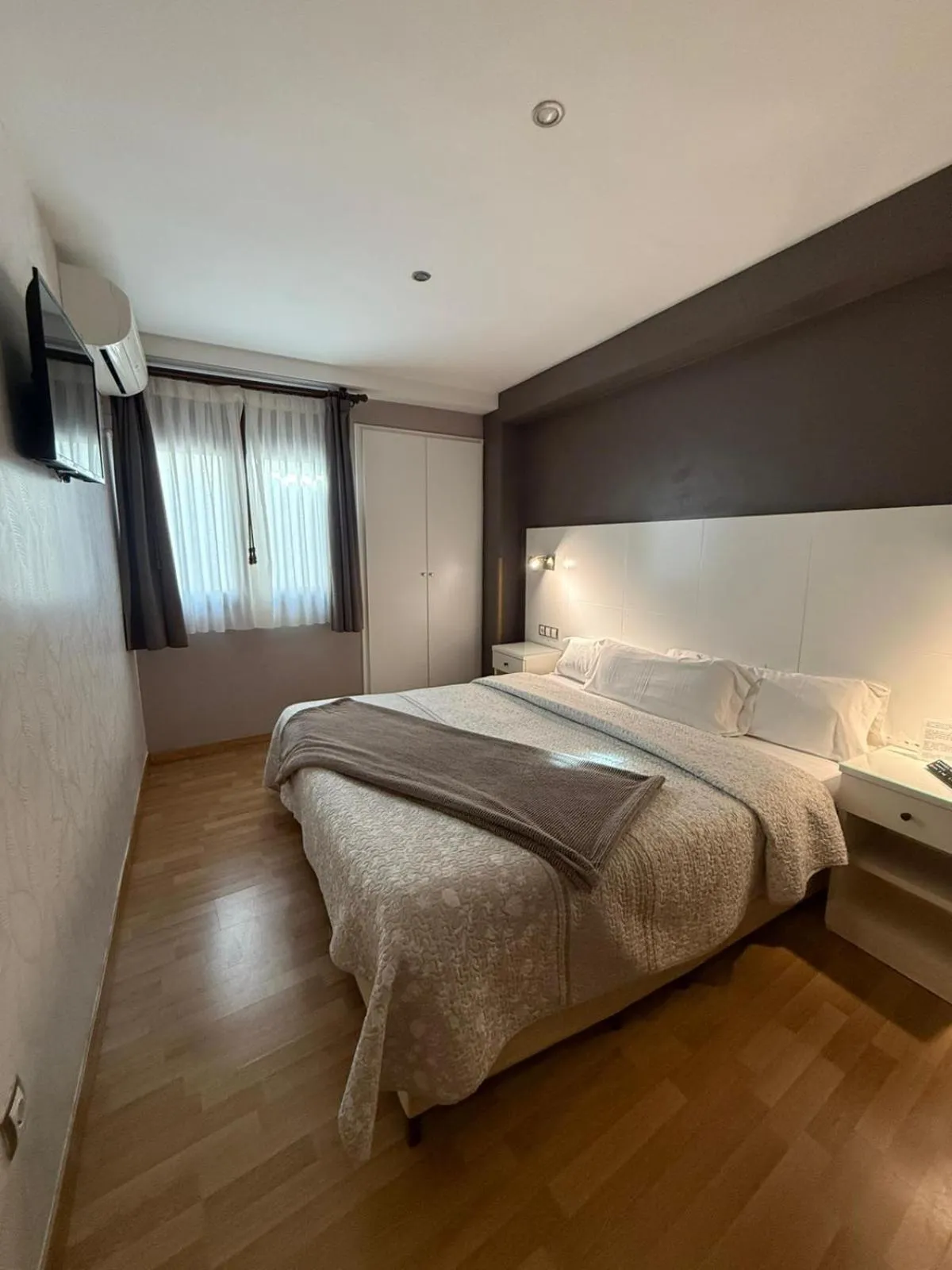 Bed in Hotel El Acebo