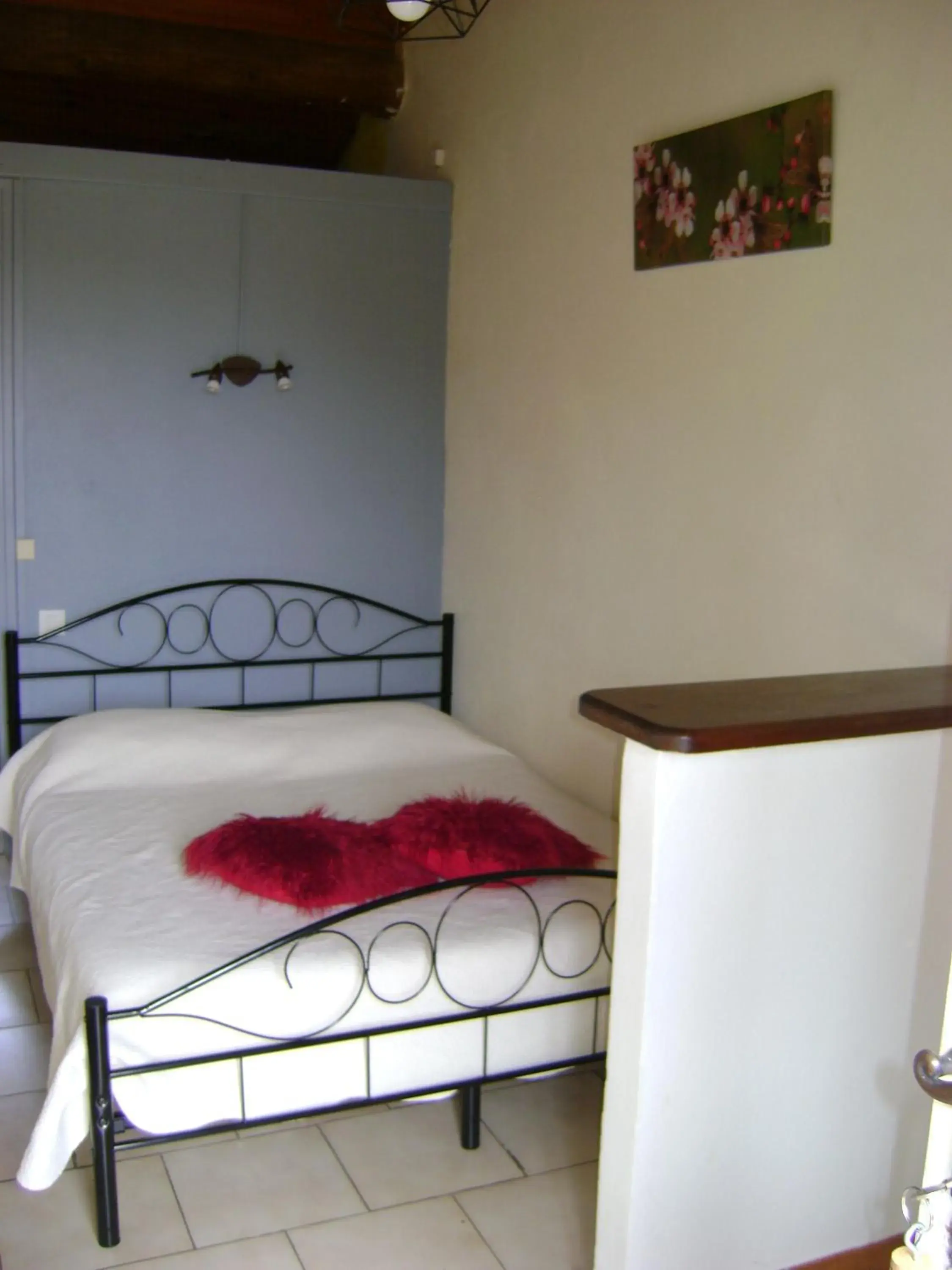 Double Room in Le H de SERNHAC Double Room in Le H de SERNHAC
