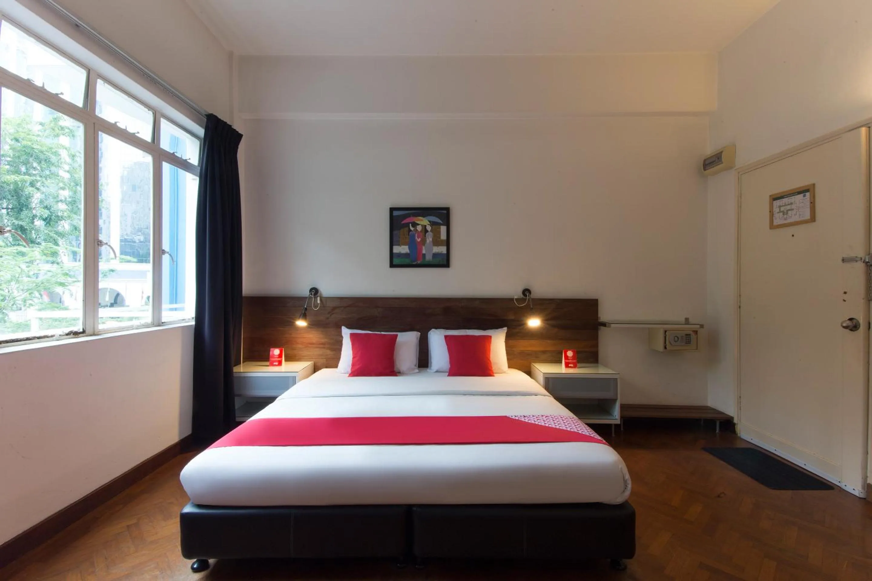 Bedroom, Bed in Lodge Paradize Hotel