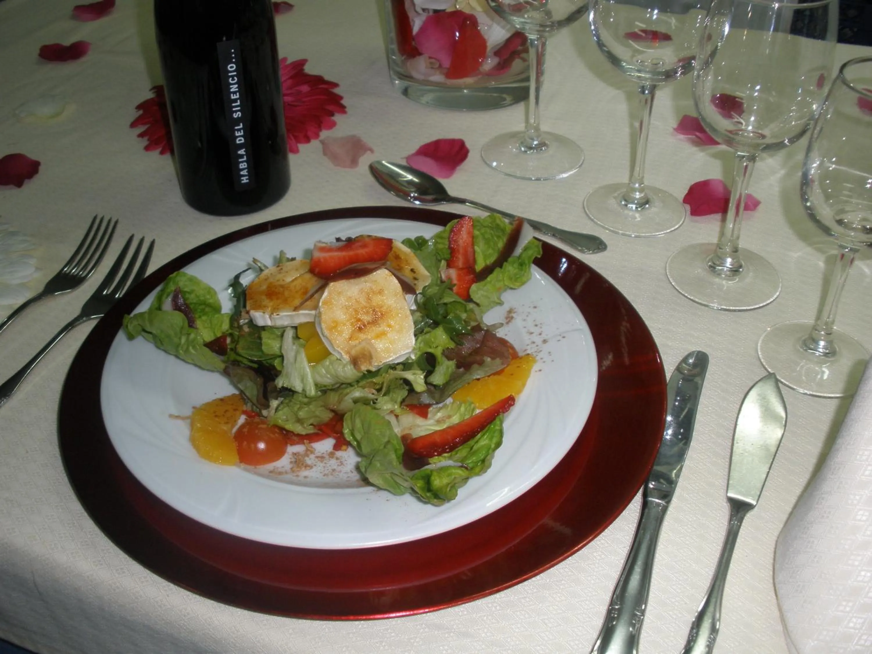 Food and drinks in Hotel San Cristobal