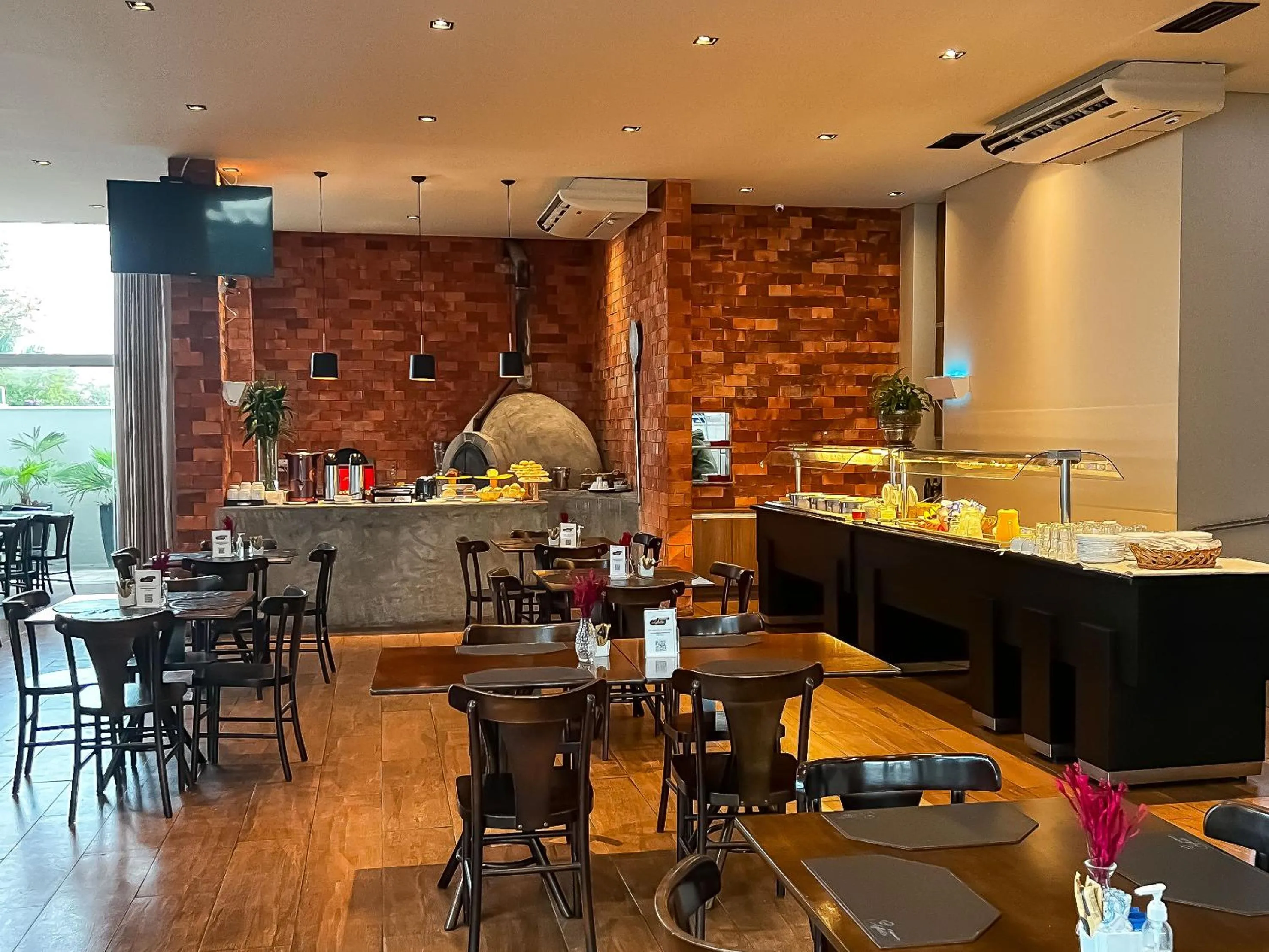 Restaurant/places to eat in Nobile Hotel Belo Horizonte