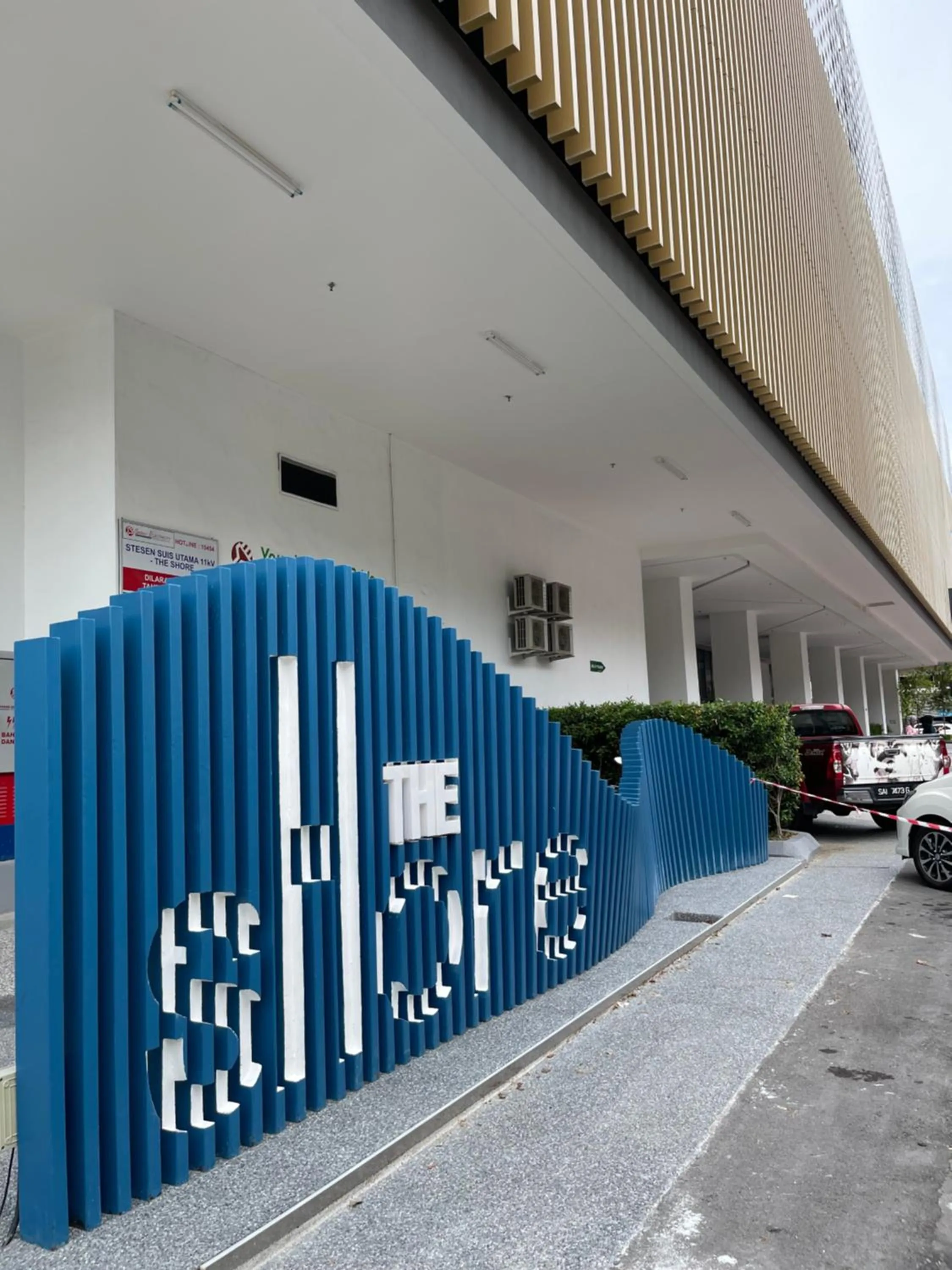 ZHI The Shore Suites Kota Kinabalu