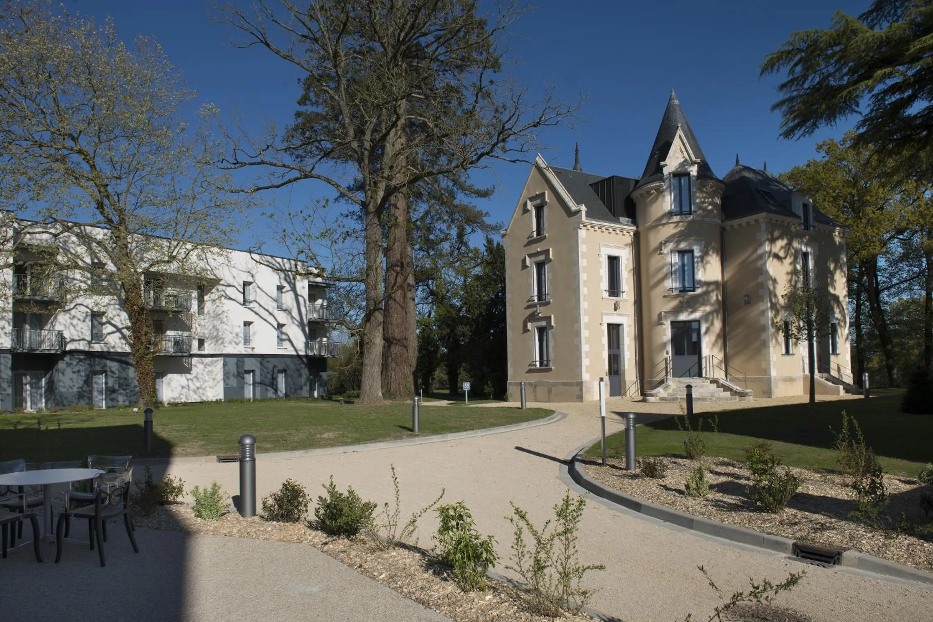 Property building in Domitys Le Château des Plans