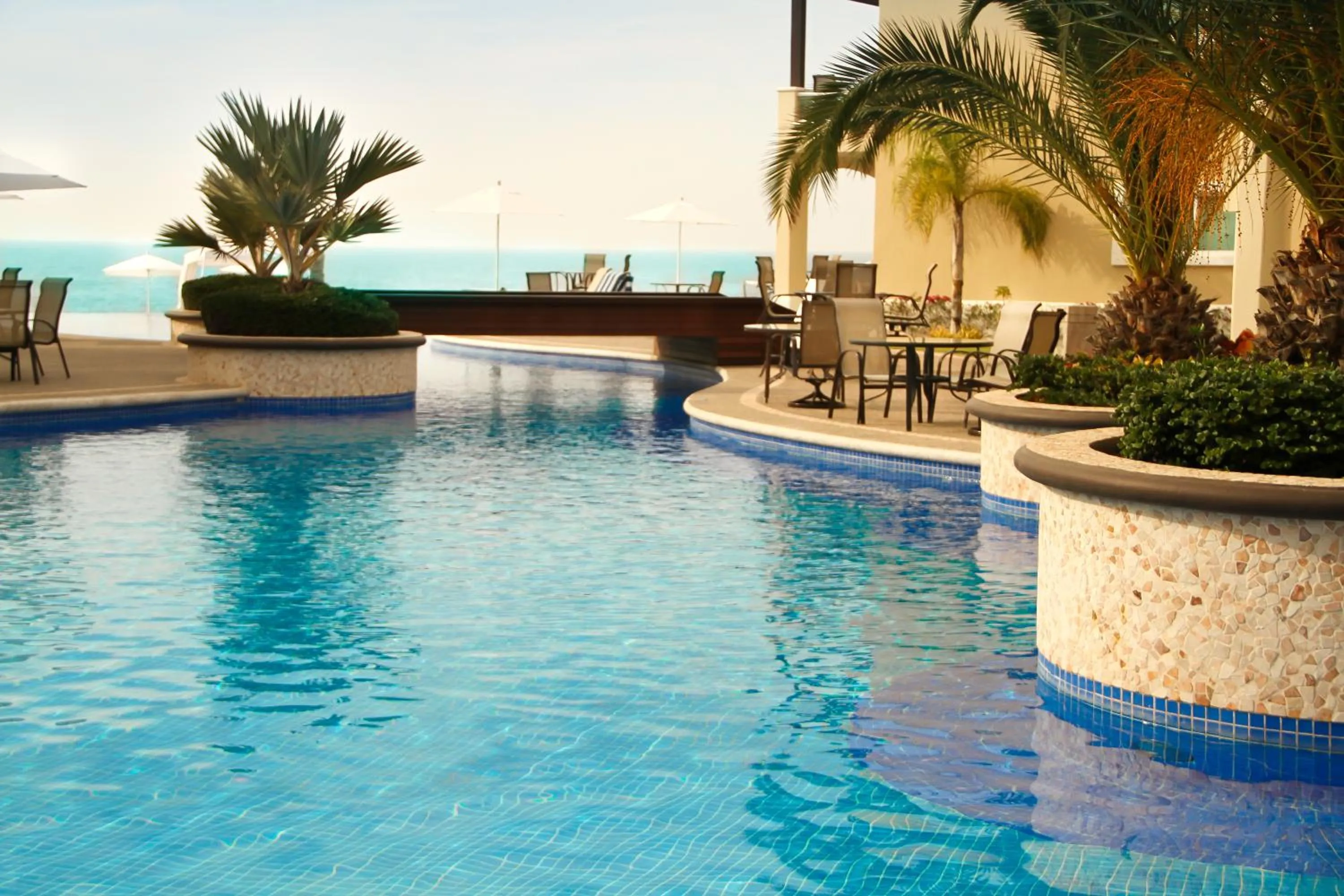 Swimming pool in Diamond Bay