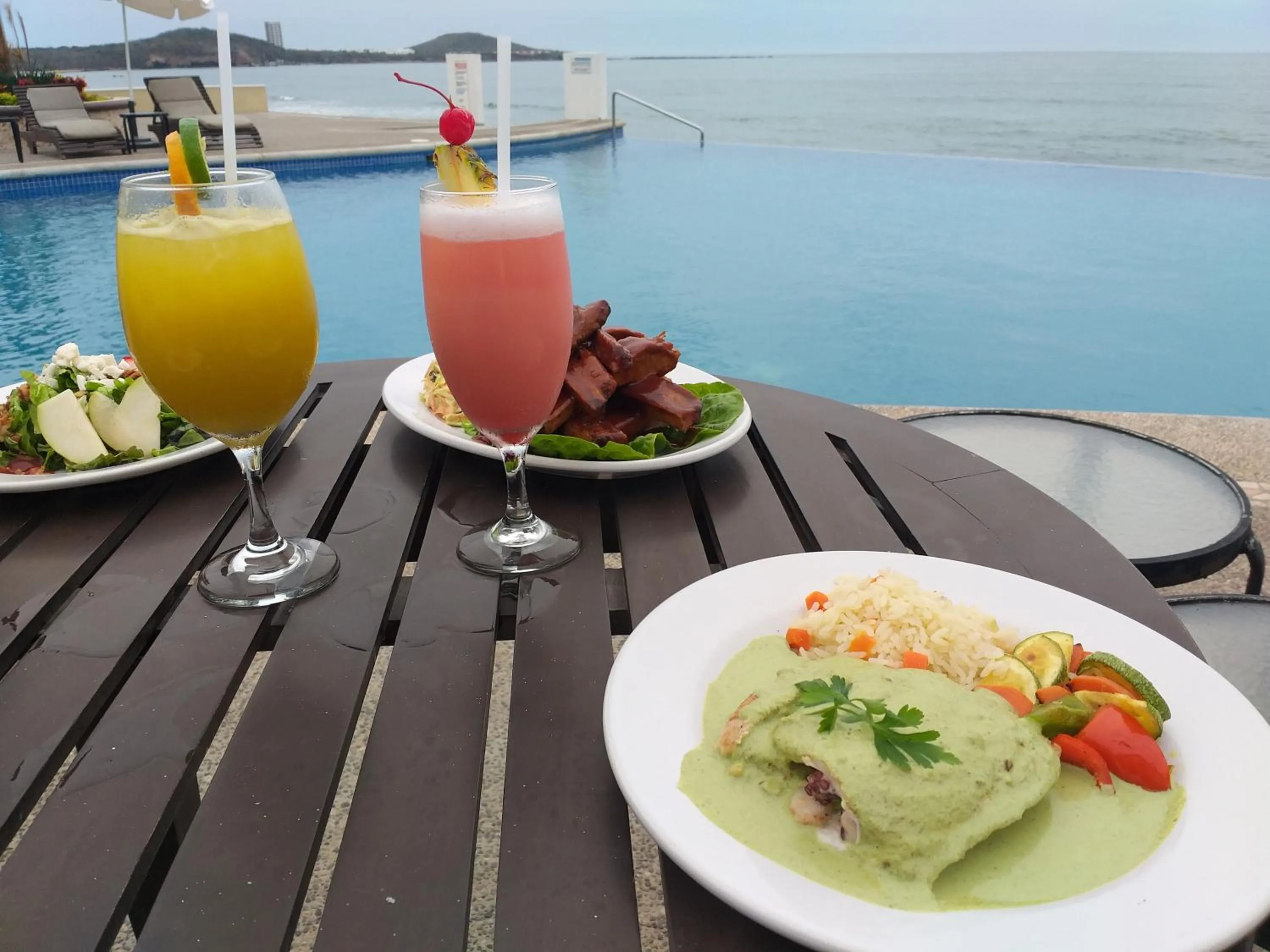 Food and drinks in Diamond Bay