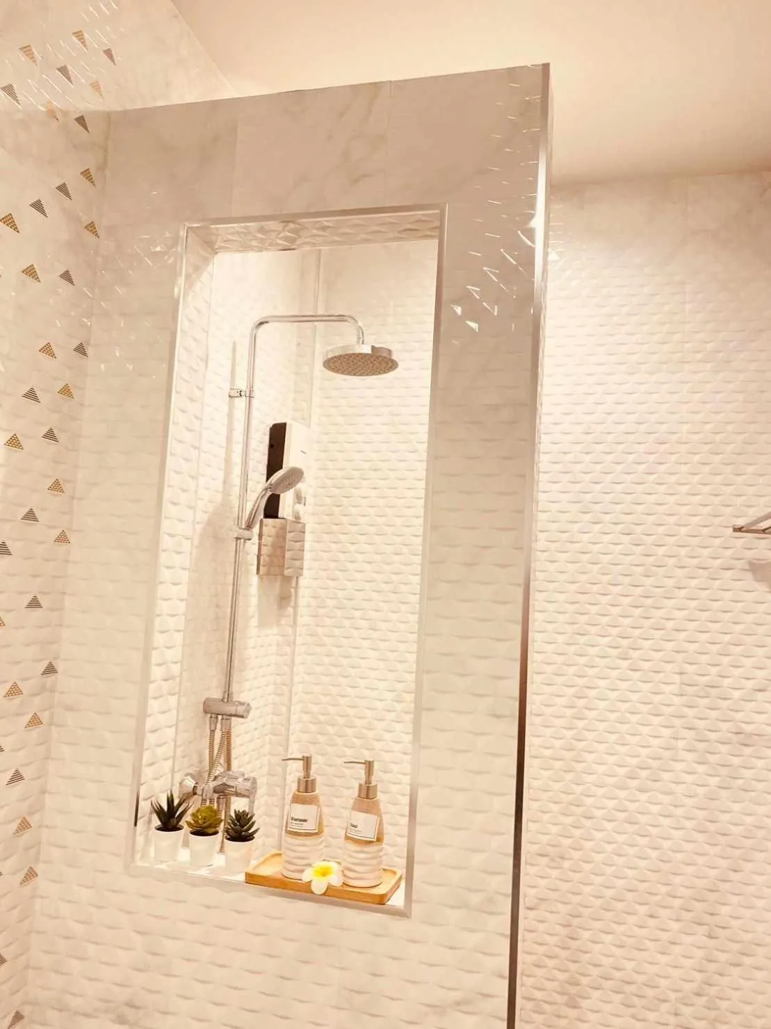 Por poshtel Kanchanaburi